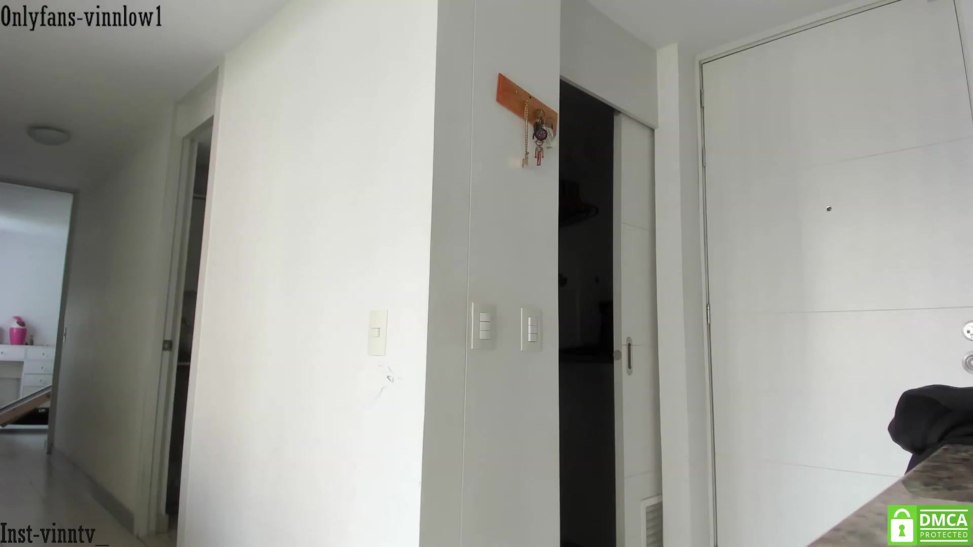 Gallery image thumbnail from Vinnlow's myfreecams stream on, 11/17/2023, 20:57 image 6 of 20