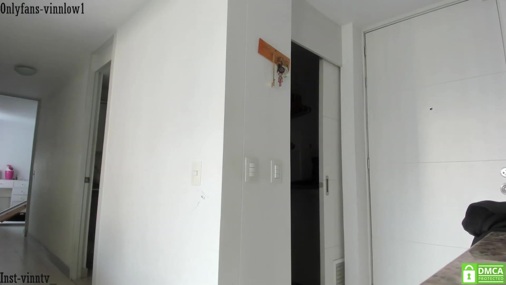 Gallery image thumbnail from Vinnlow's myfreecams stream on, 11/17/2023, 20:57 image 10 of 20