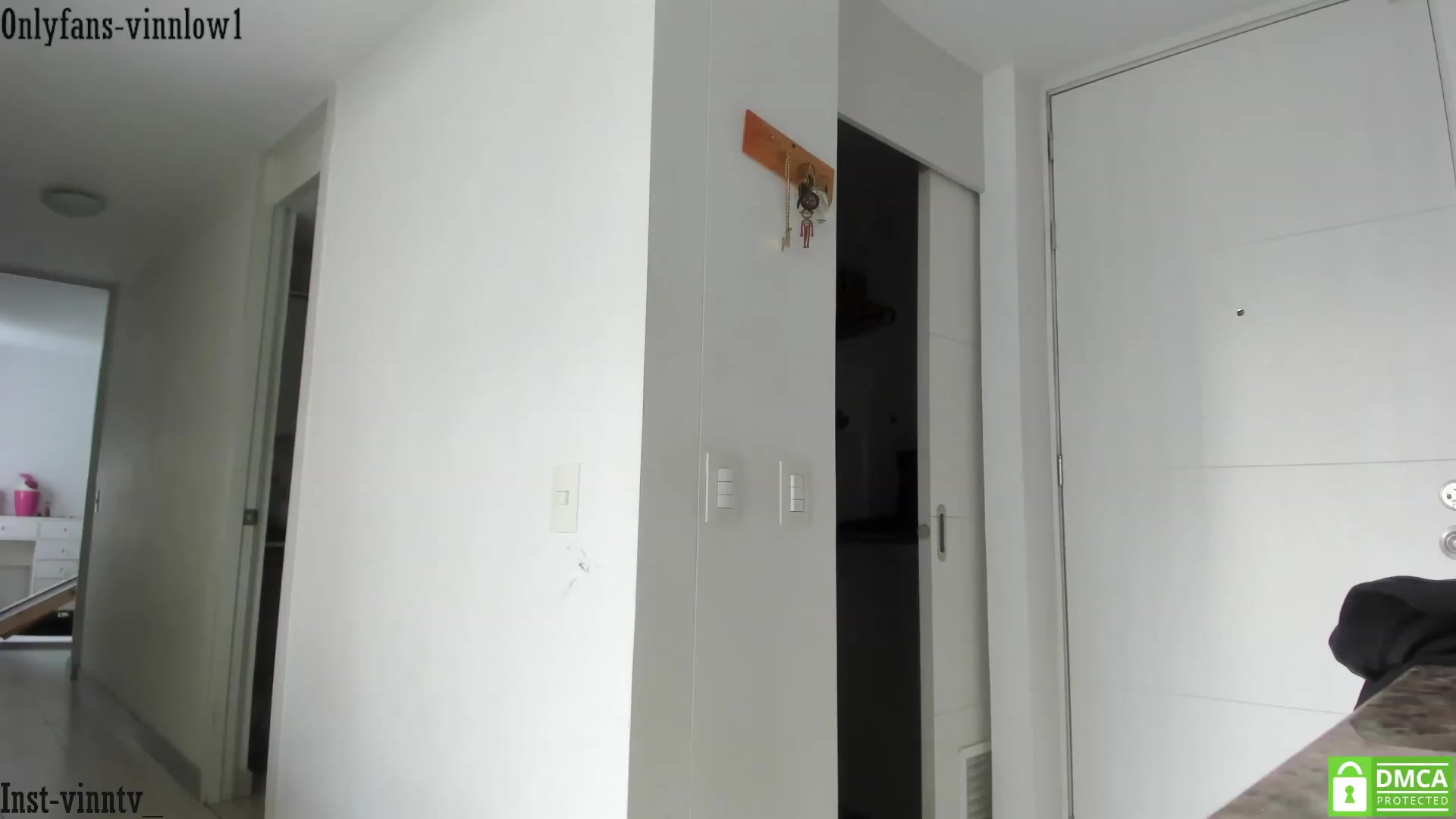 Gallery image thumbnail from Vinnlow's myfreecams stream on, 11/17/2023, 20:57 image 16 of 20