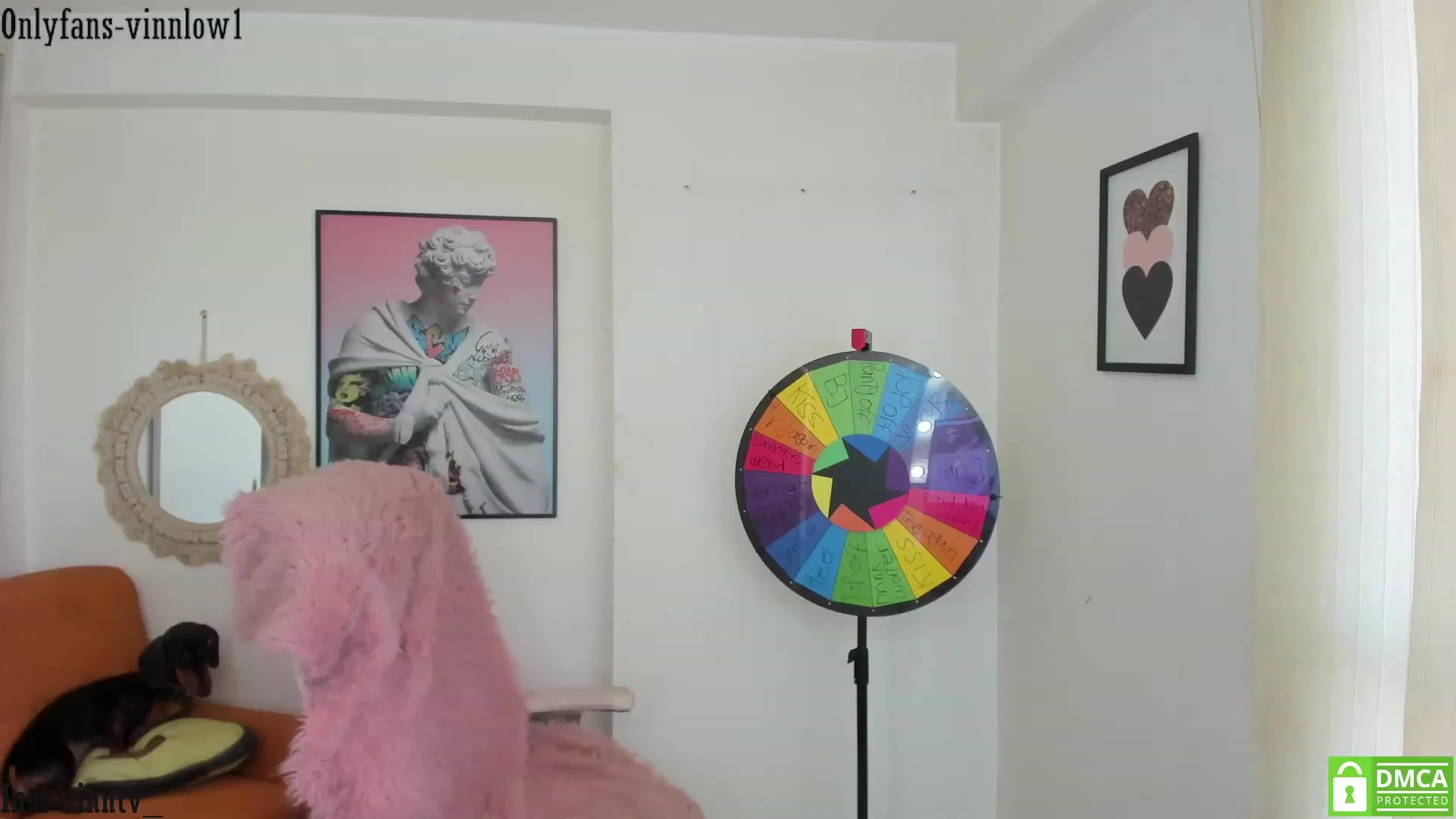Gallery image thumbnail from Vinnlow's myfreecams stream on, 12/01/2023, 13:14 image 14 of 20