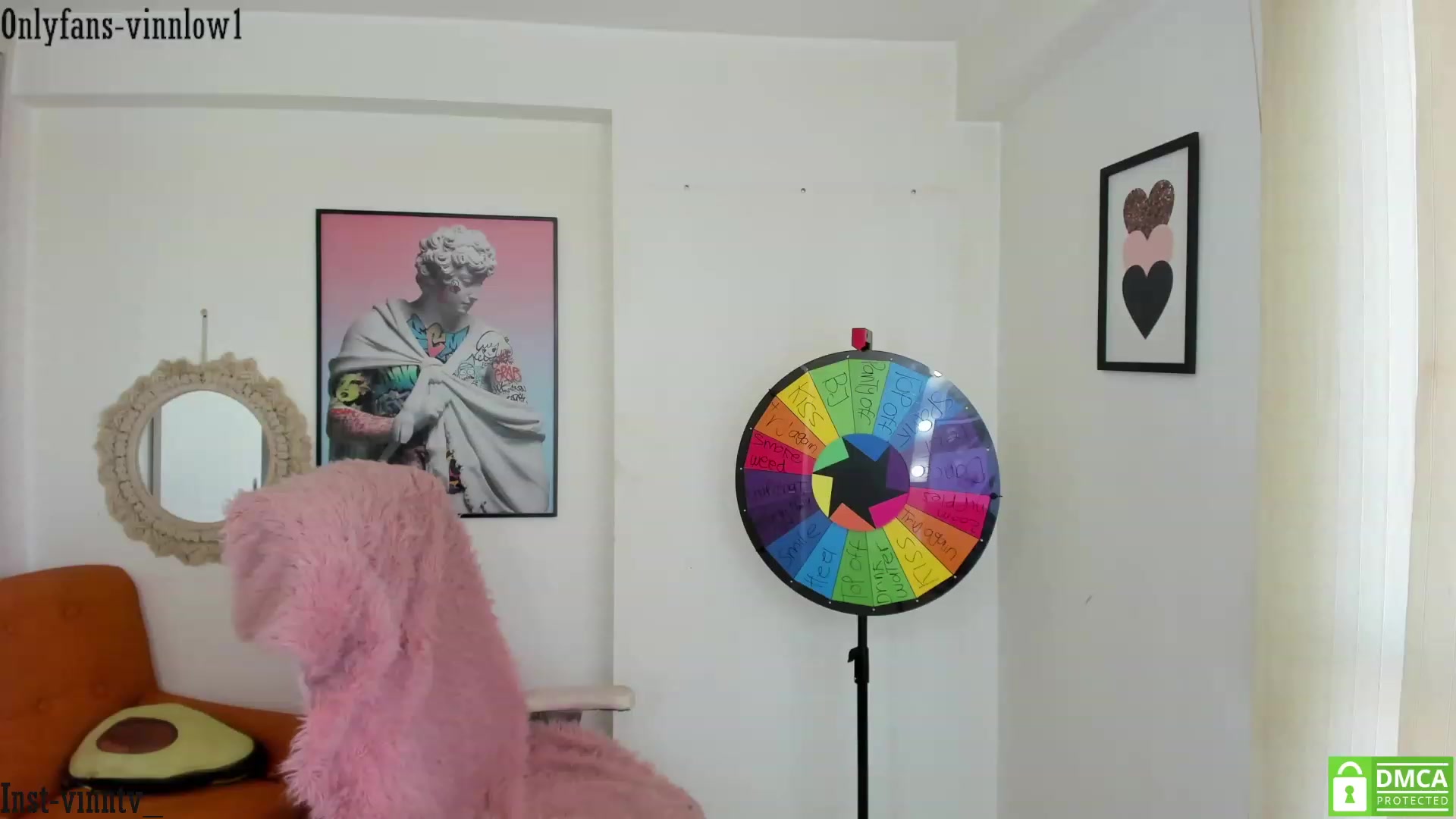Gallery image thumbnail from Vinnlow's myfreecams stream on, 12/01/2023, 13:14 image 16 of 20