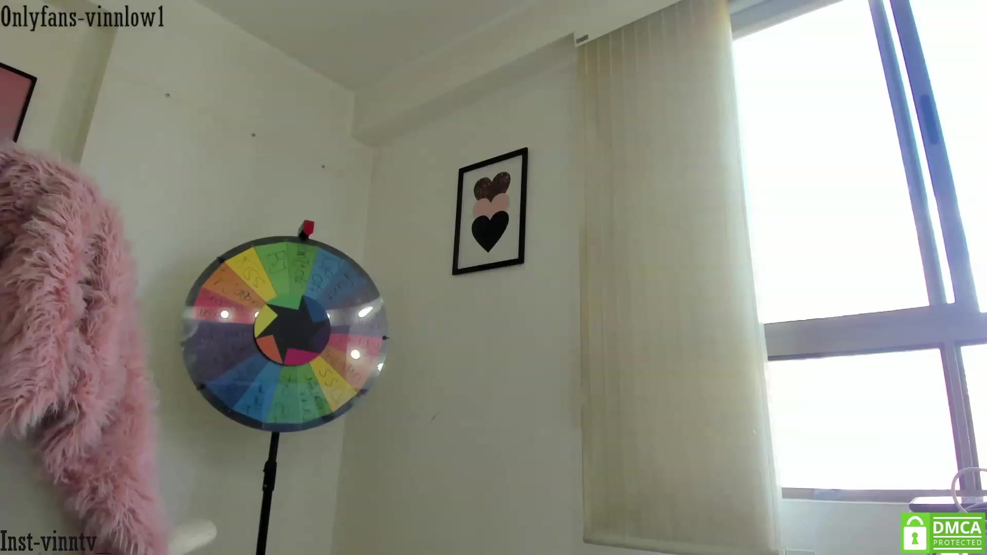 Gallery image thumbnail from Vinnlow's myfreecams stream on, 12/11/2023, 17:33 image 14 of 20