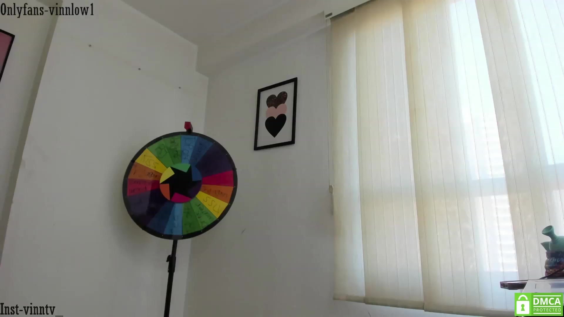 Gallery image thumbnail from Vinnlow's myfreecams stream on, 01/01/2024, 13:24 image 15 of 20