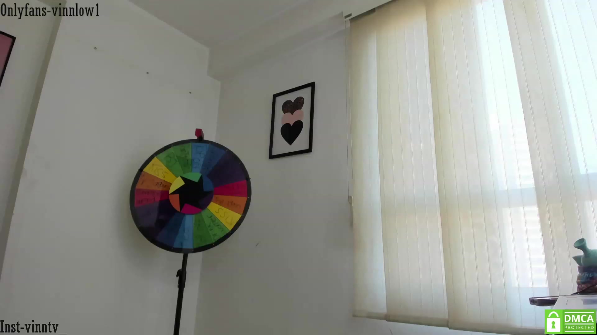 Gallery image thumbnail from Vinnlow's myfreecams stream on, 01/01/2024, 13:24 image 14 of 20