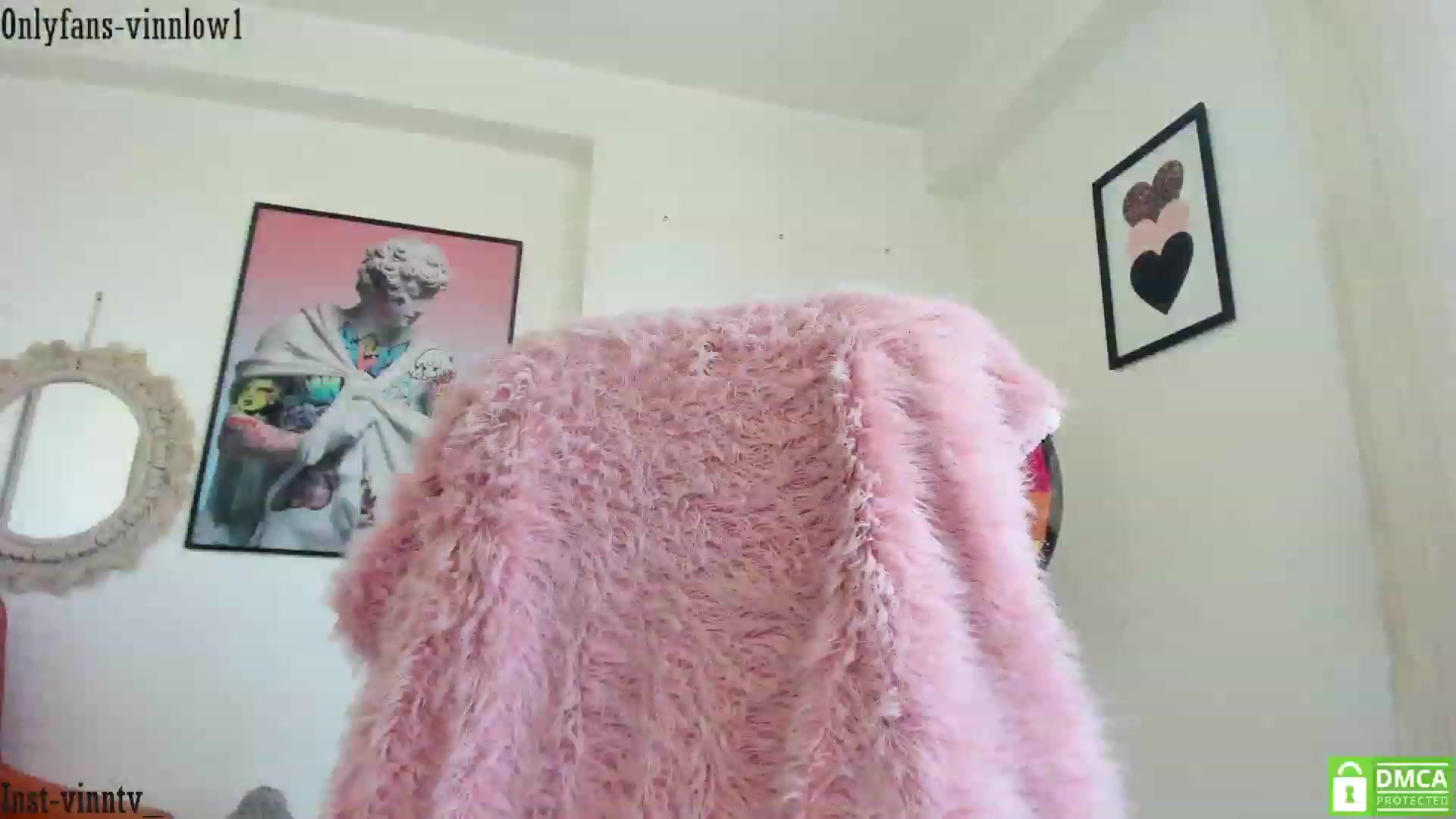 Gallery image thumbnail from Vinnlow's myfreecams stream on, 01/04/2024, 17:27 image 2 of 20