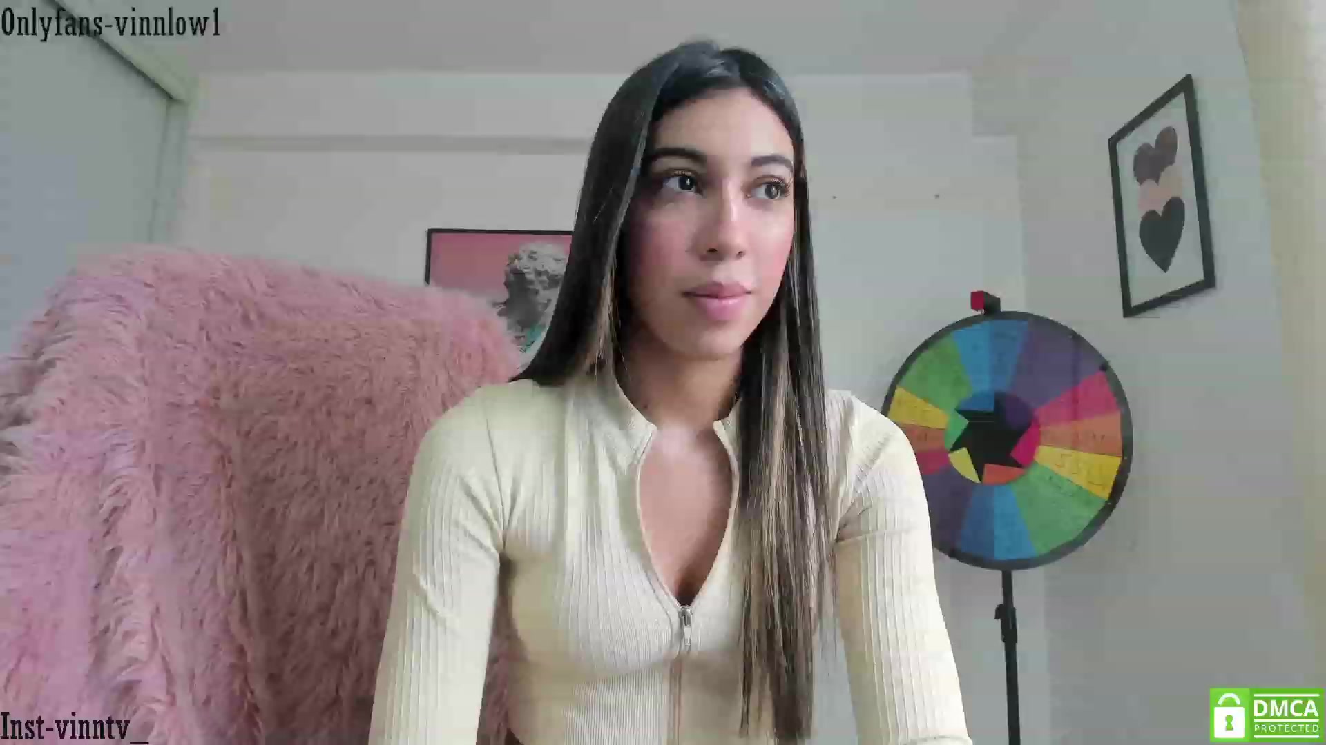 Gallery image thumbnail from Vinnlow's myfreecams stream on, 02/07/2024, 16:13 image 19 of 20
