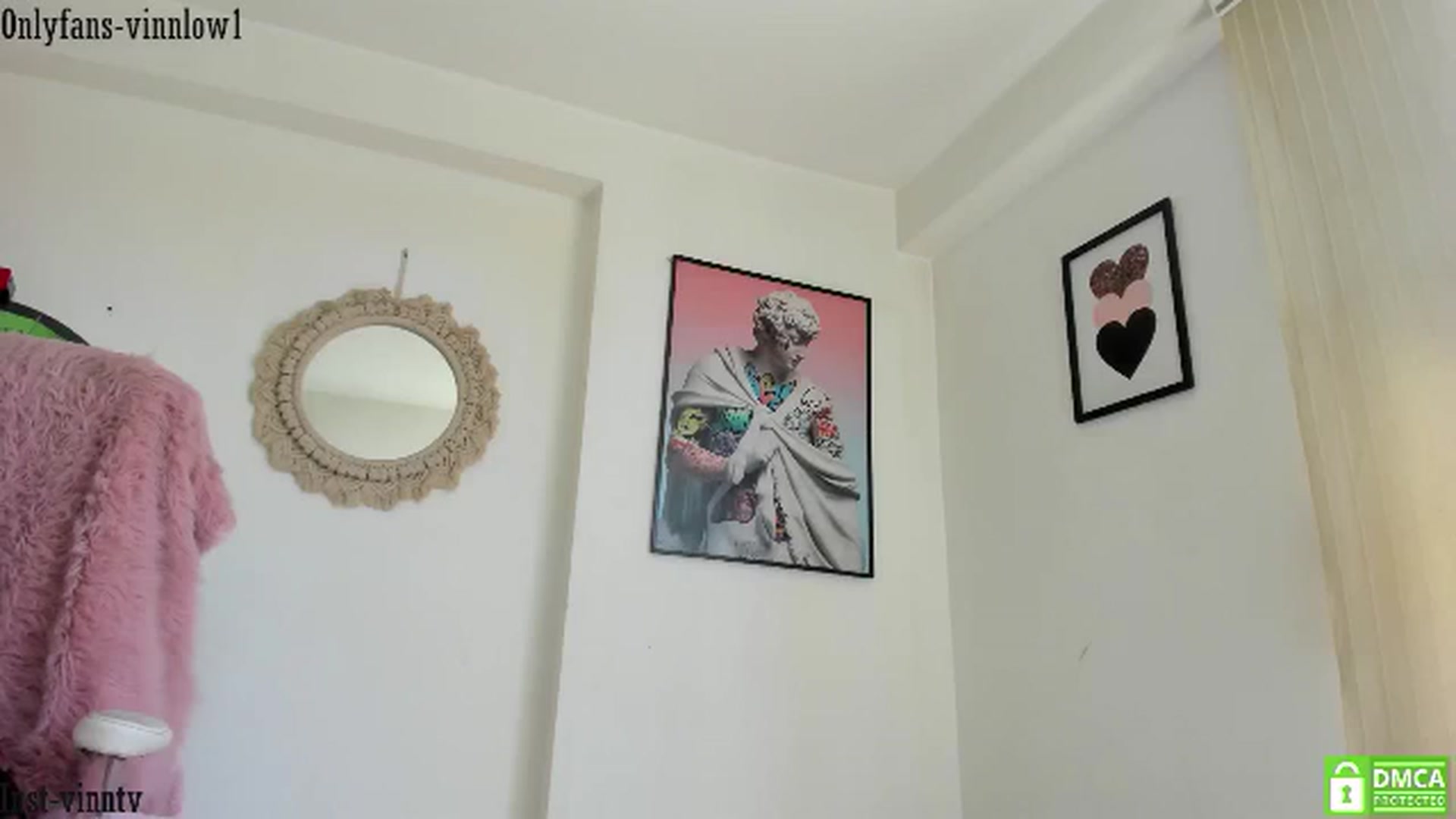 Gallery image thumbnail from Vinnlow's myfreecams stream on, 06/01/2024, 16:37 image 18 of 20