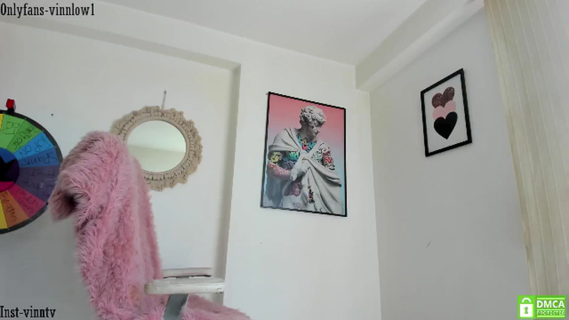 Gallery image thumbnail from Vinnlow's myfreecams stream on, 06/01/2024, 18:00 image 8 of 20