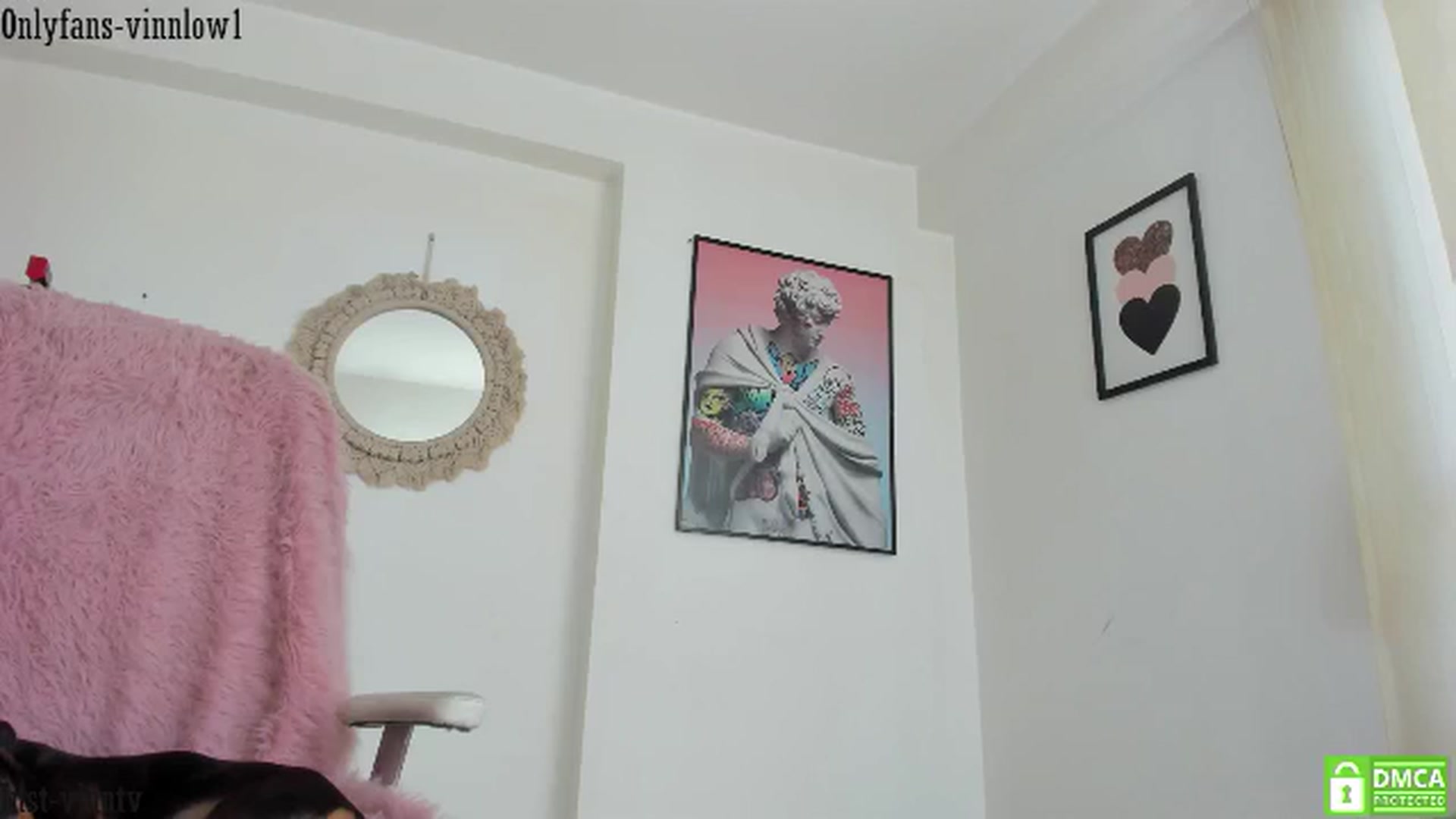 Gallery image thumbnail from Vinnlow's myfreecams stream on, 06/01/2024, 18:23 image 5 of 20