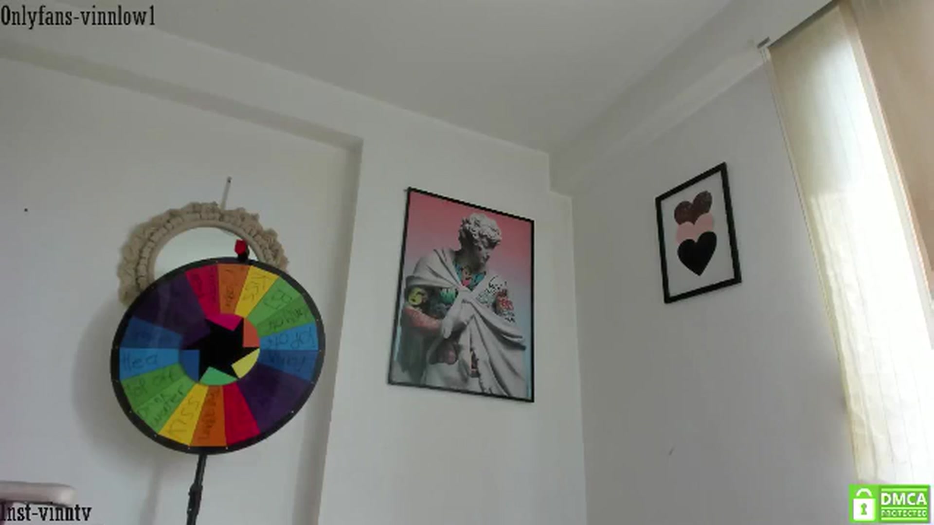 Gallery image thumbnail from Vinnlow's myfreecams stream on, 06/18/2024, 14:31 image 11 of 20