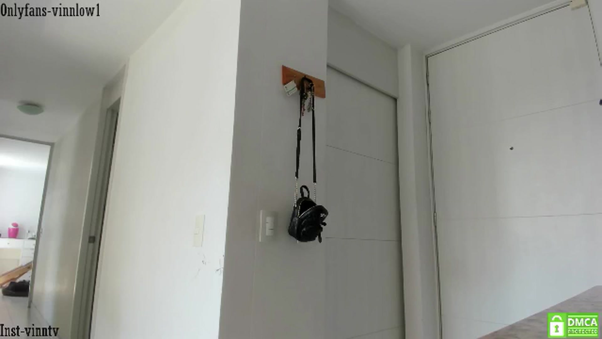 Gallery image thumbnail from Vinnlow's myfreecams stream on, 07/03/2024, 17:11 image 15 of 20