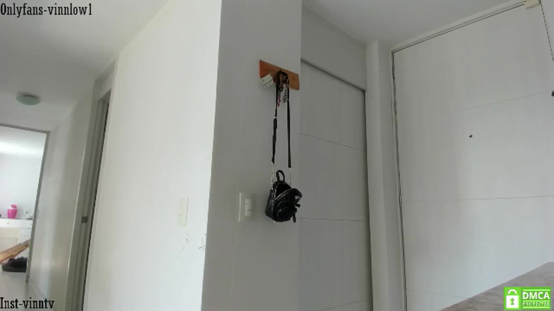 Gallery image thumbnail from Vinnlow's myfreecams stream on, 07/03/2024, 17:11 image 14 of 20