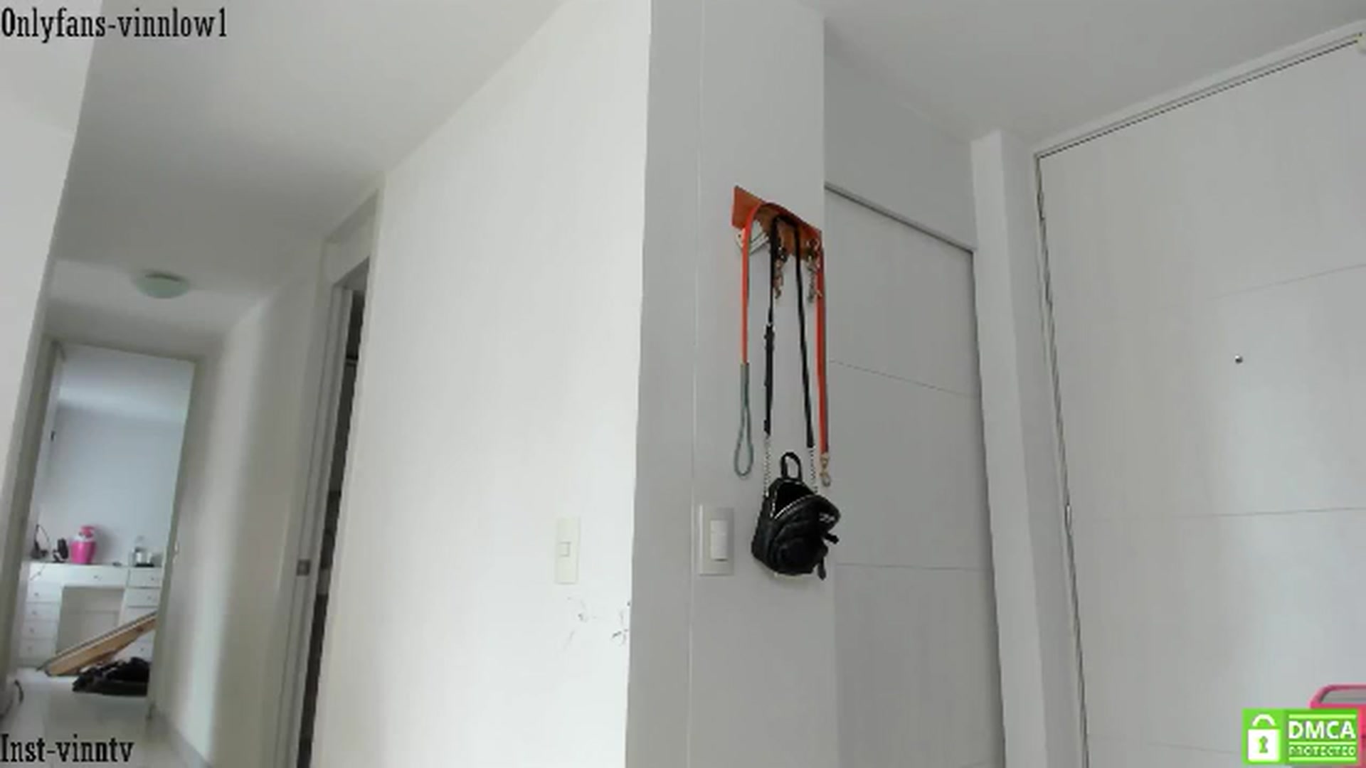 Gallery image thumbnail from Vinnlow's myfreecams stream on, 07/04/2024, 18:18 image 12 of 20