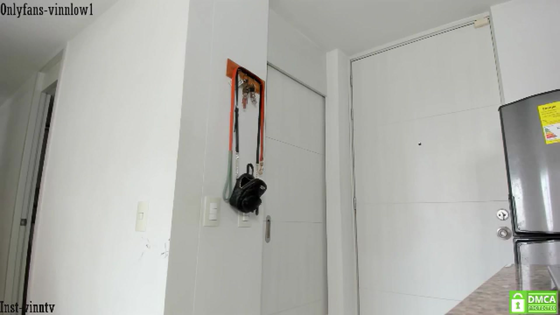 Gallery image thumbnail from Vinnlow's myfreecams stream on, 07/05/2024, 17:09 image 11 of 20