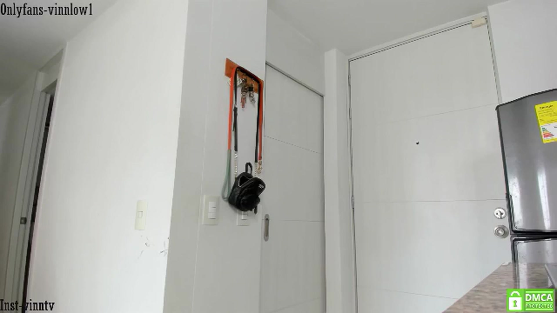 Gallery image thumbnail from Vinnlow's myfreecams stream on, 07/05/2024, 17:09 image 12 of 20