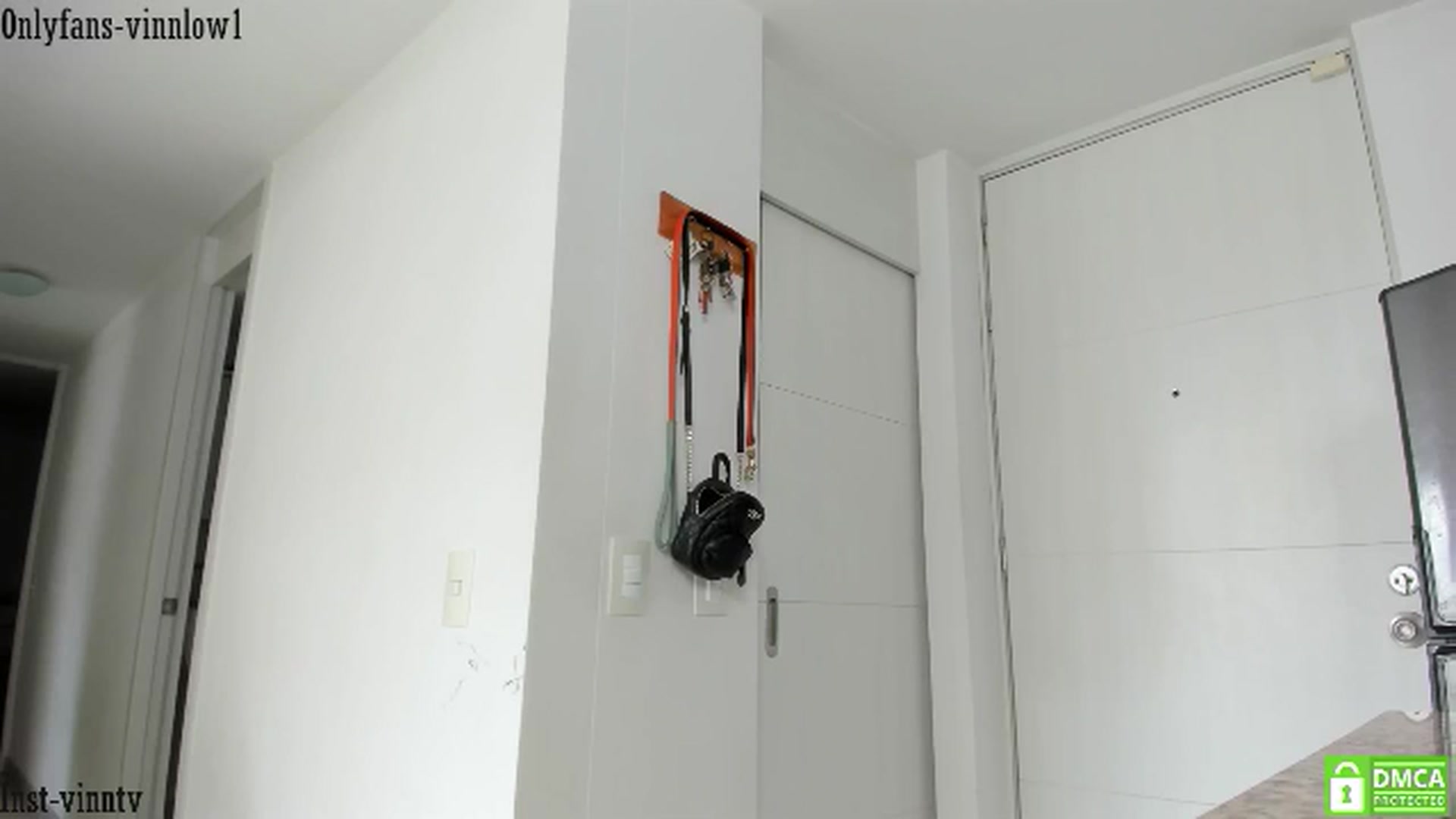 Gallery image thumbnail from Vinnlow's myfreecams stream on, 07/05/2024, 18:16 image 18 of 20