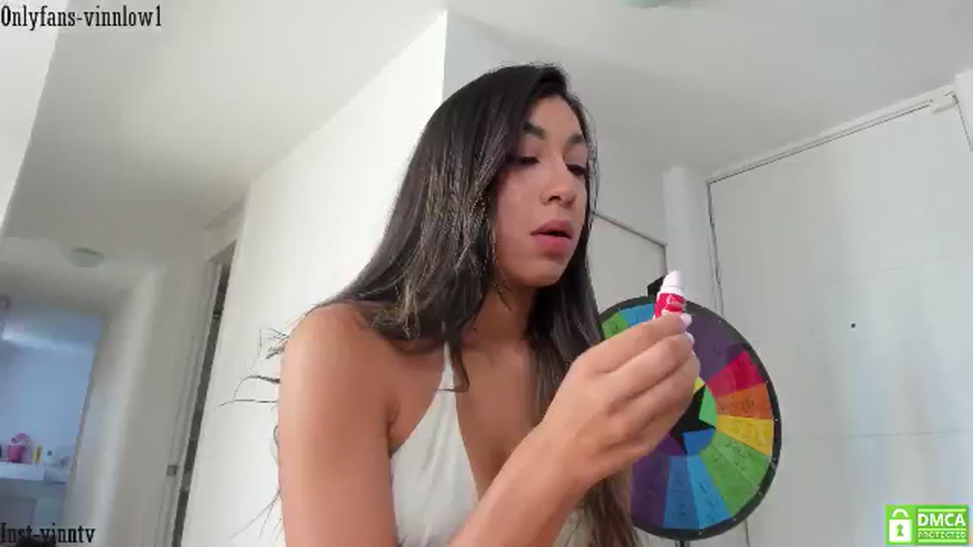 Gallery image thumbnail from Vinnlow's myfreecams stream on, 07/08/2024, 22:04 image 13 of 20
