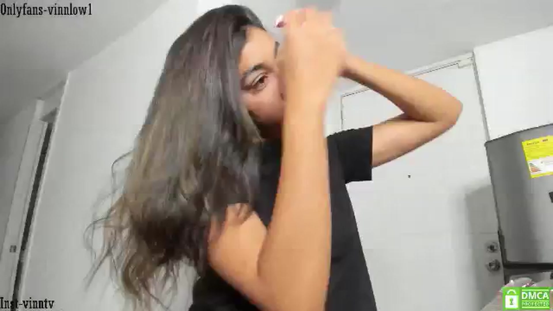 Gallery image thumbnail from Vinnlow's myfreecams stream on, 07/09/2024, 01:44 image 16 of 20