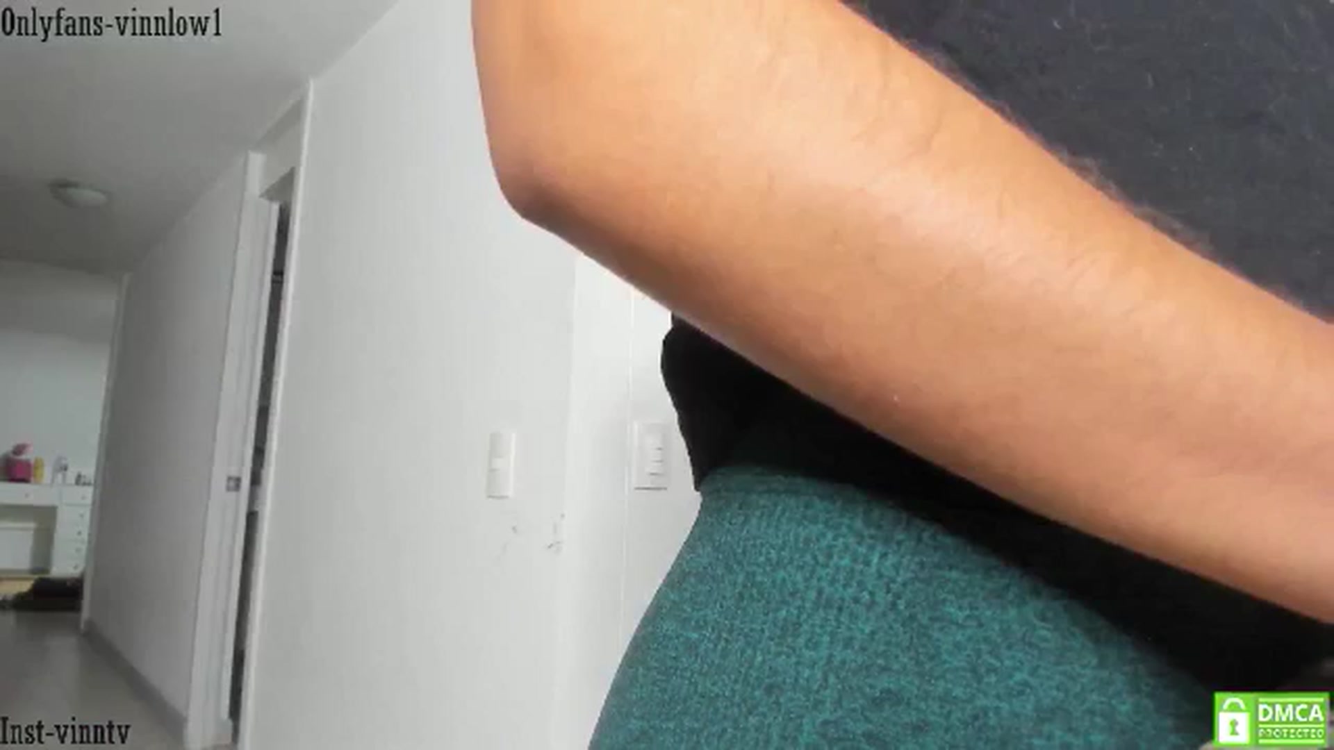 Gallery image thumbnail from Vinnlow's myfreecams stream on, 07/09/2024, 01:44 image 11 of 20