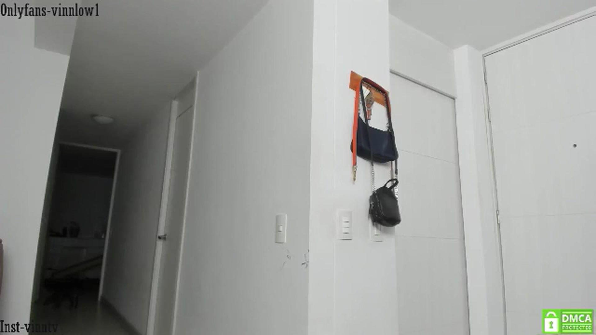 Gallery image thumbnail from Vinnlow's myfreecams stream on, 07/15/2024, 23:37 image 16 of 20