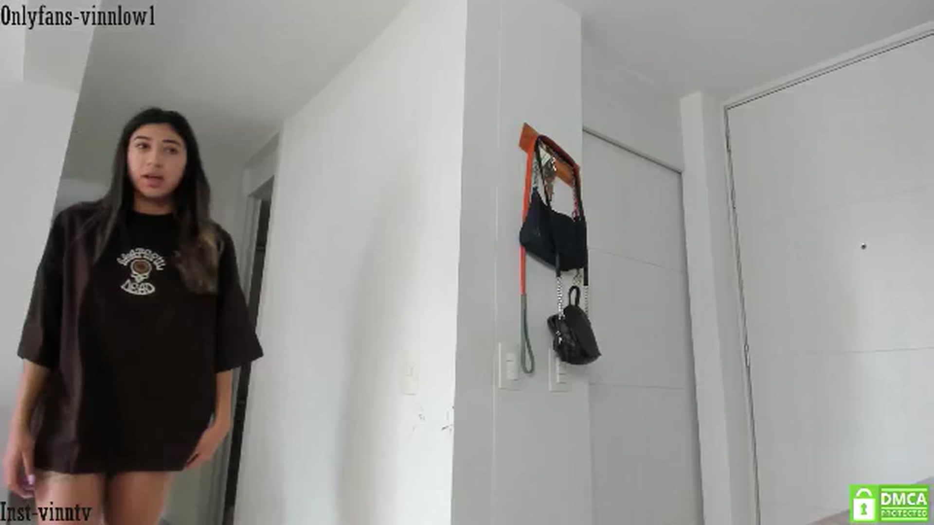 Gallery image thumbnail from Vinnlow's myfreecams stream on, 07/19/2024, 14:27 image 1 of 20