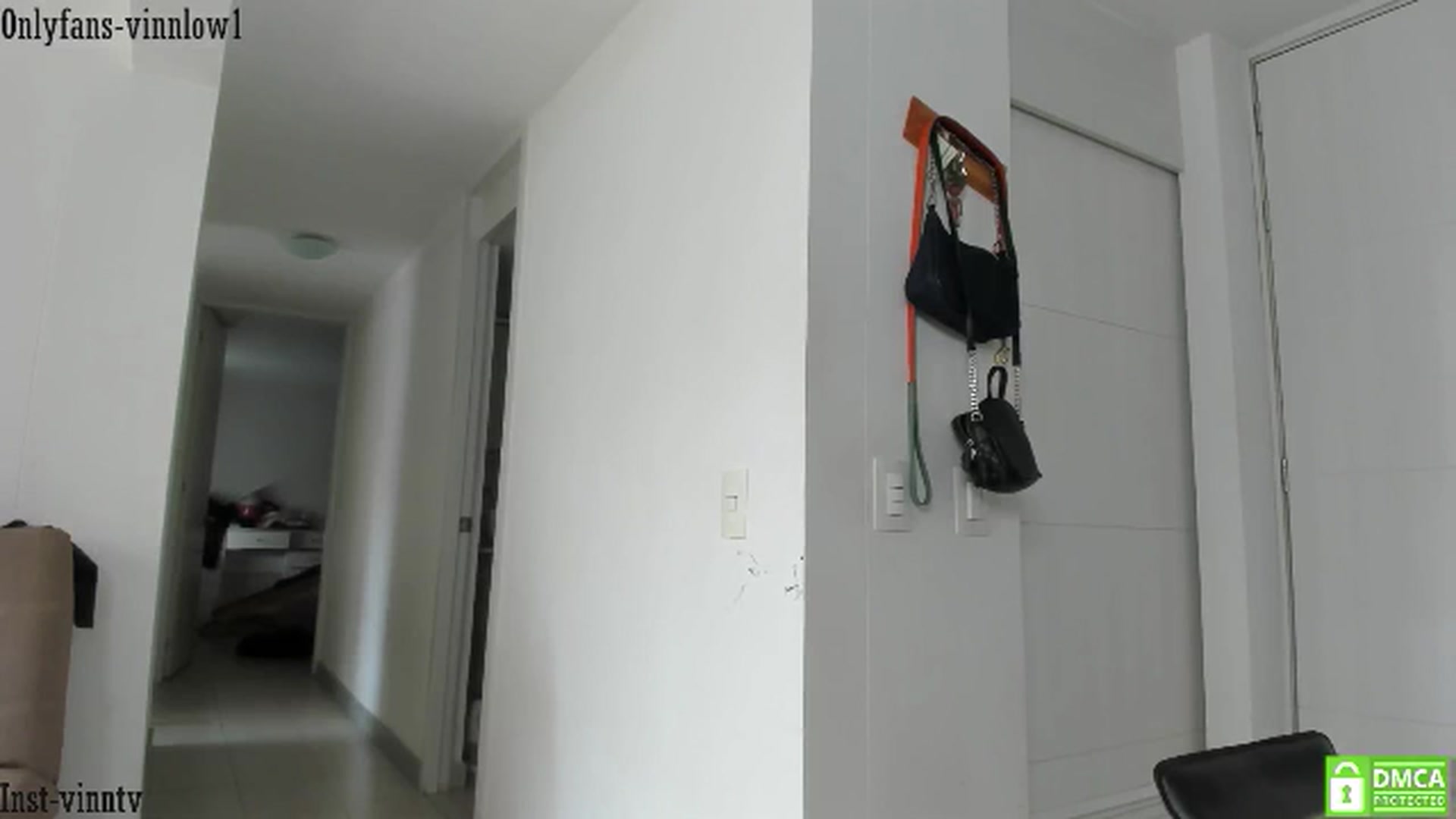 Gallery image thumbnail from Vinnlow's myfreecams stream on, 07/19/2024, 14:27 image 18 of 20