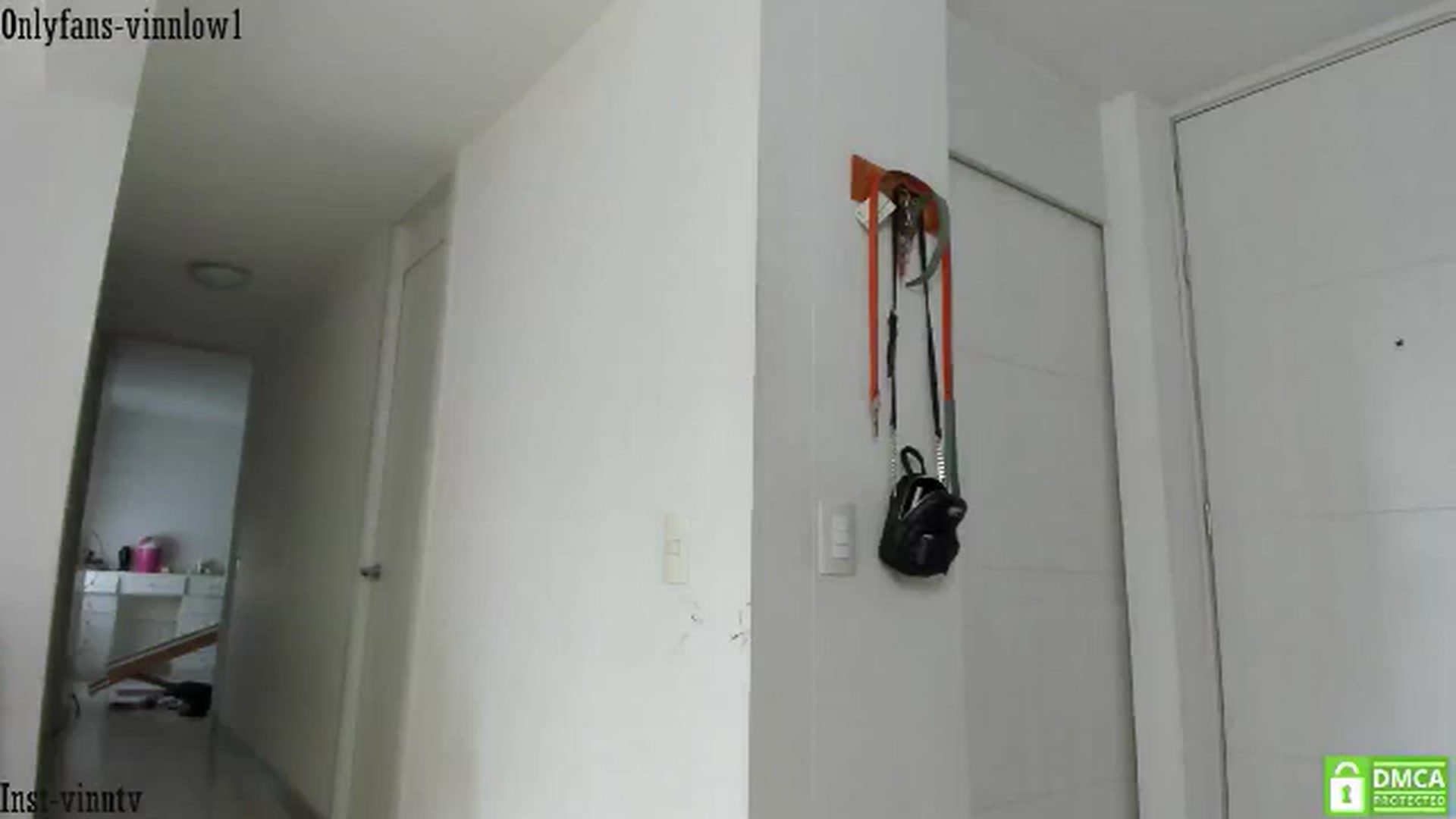 Gallery image thumbnail from Vinnlow's myfreecams stream on, 07/26/2024, 21:50 image 12 of 20