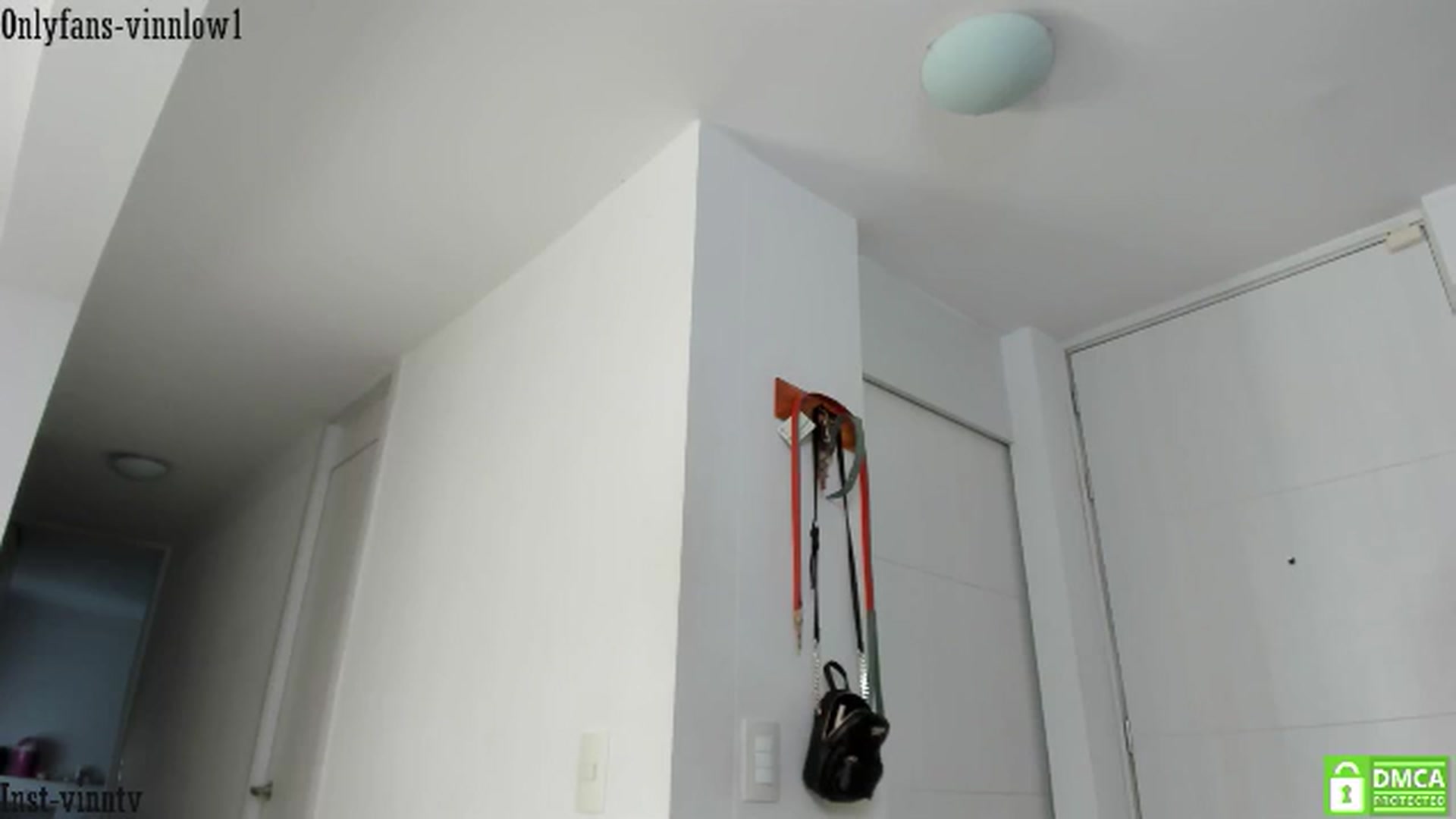 Gallery image thumbnail from Vinnlow's myfreecams stream on, 07/26/2024, 22:14 image 17 of 20