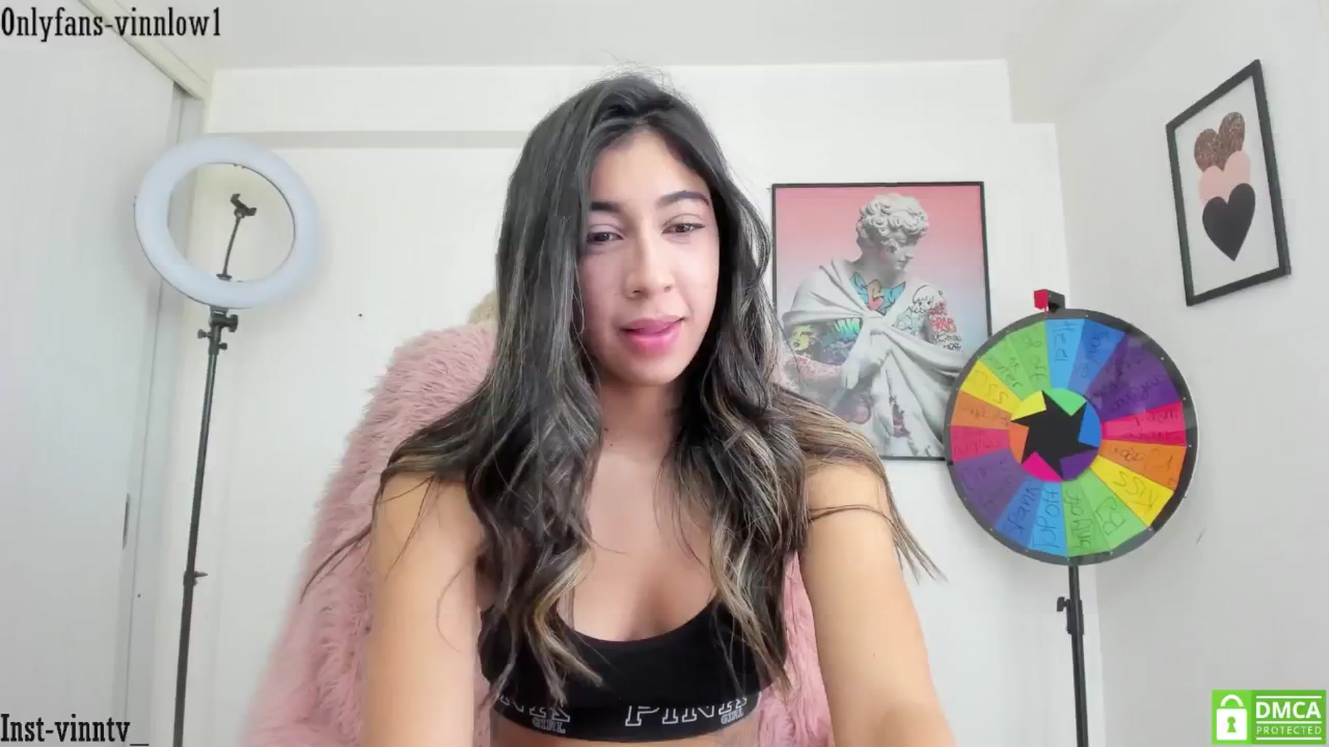 Gallery image thumbnail from Vinnlow's myfreecams stream on, 08/18/2024, 18:14 image 8 of 20