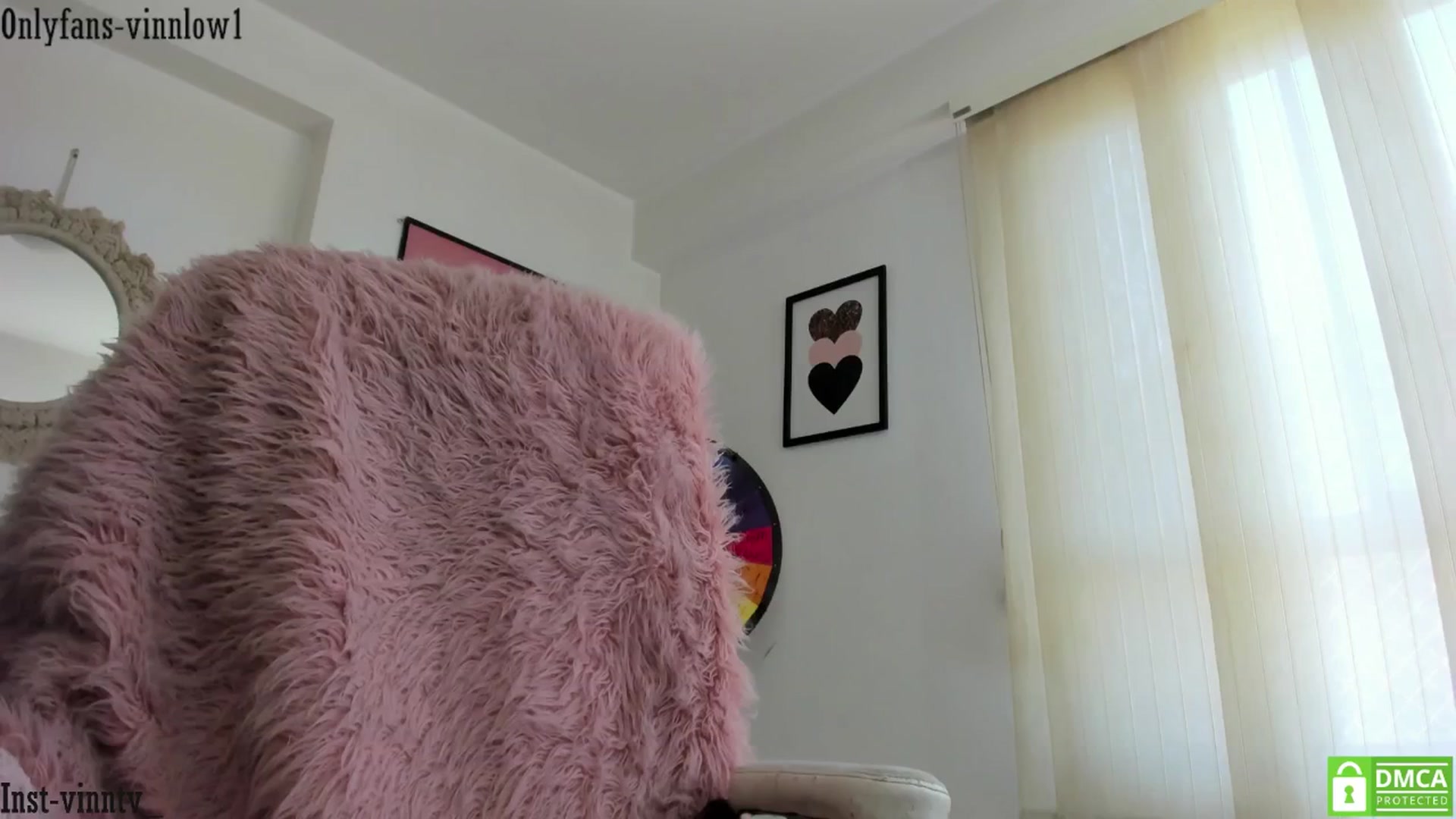 Gallery image thumbnail from Vinnlow's myfreecams stream on, 08/18/2024, 18:14 image 16 of 20