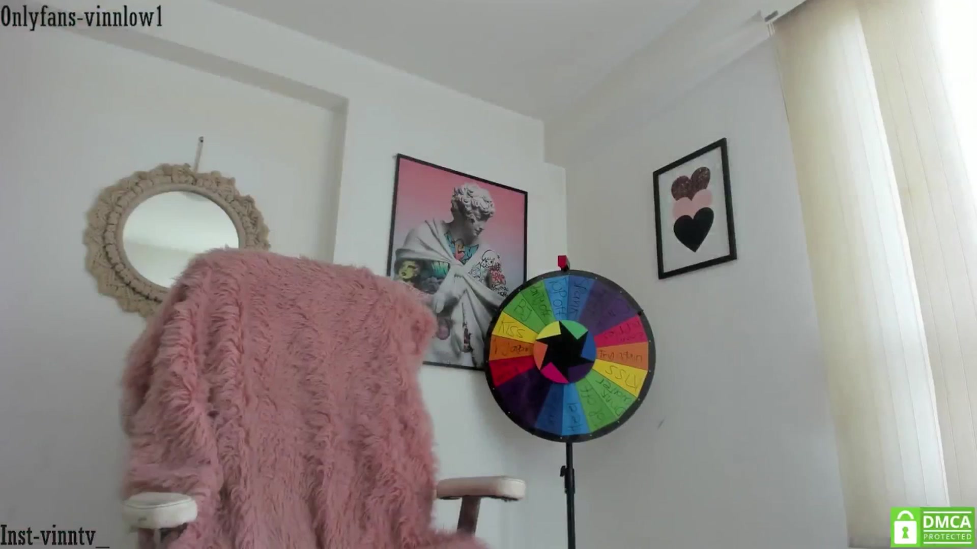 Gallery image thumbnail from Vinnlow's myfreecams stream on, 08/24/2024, 17:22 image 14 of 20