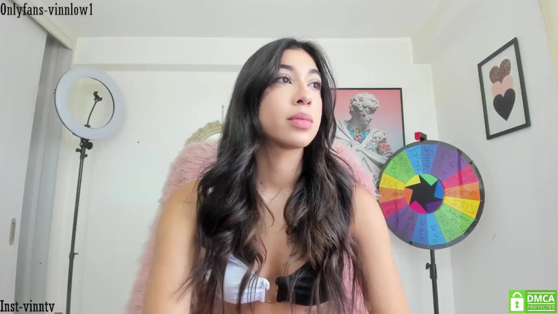 Gallery image thumbnail from Vinnlow's myfreecams stream on, 09/02/2024, 19:20 image 3 of 20