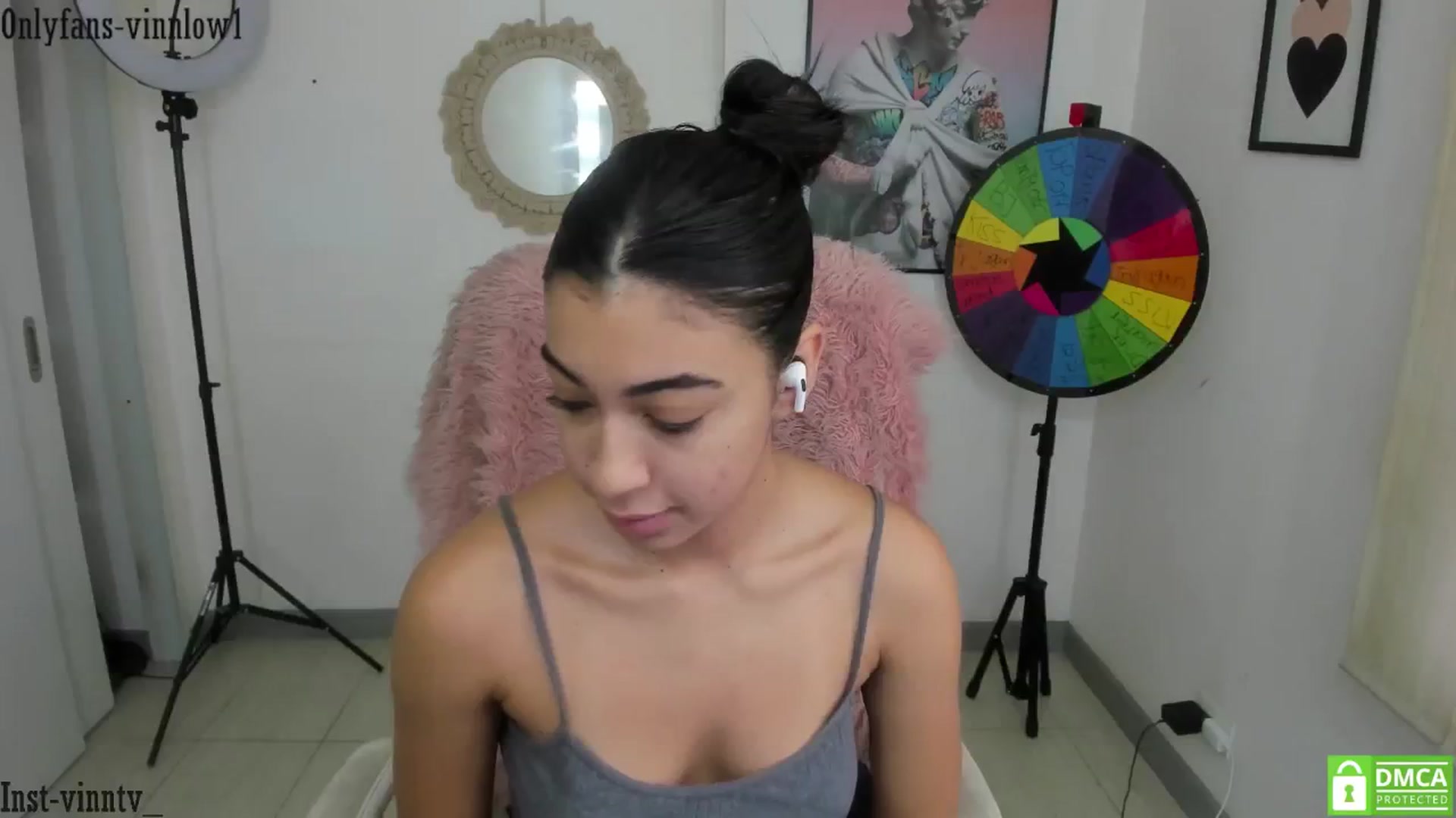 Gallery image thumbnail from Vinnlow's myfreecams stream on, 09/04/2024, 12:53 image 15 of 20