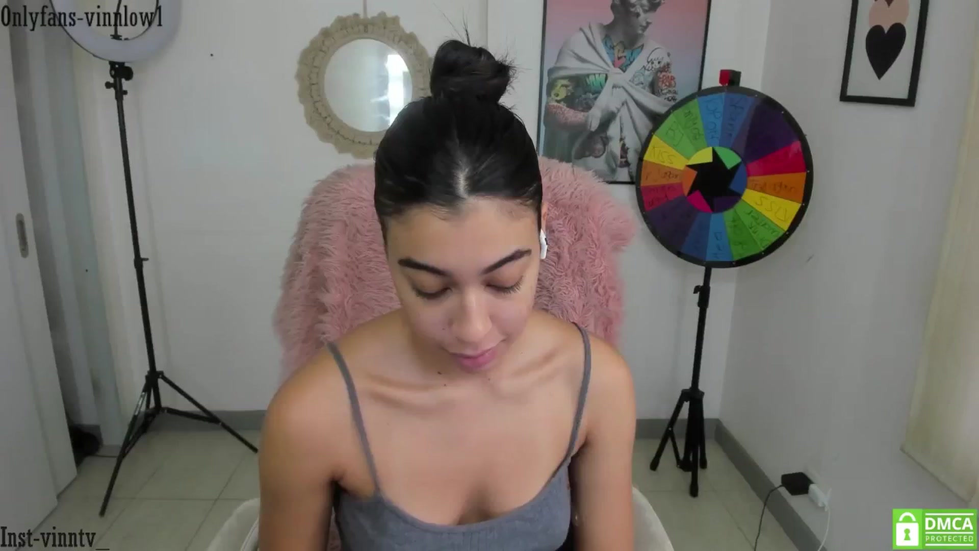Gallery image thumbnail from Vinnlow's myfreecams stream on, 09/04/2024, 12:53 image 18 of 20