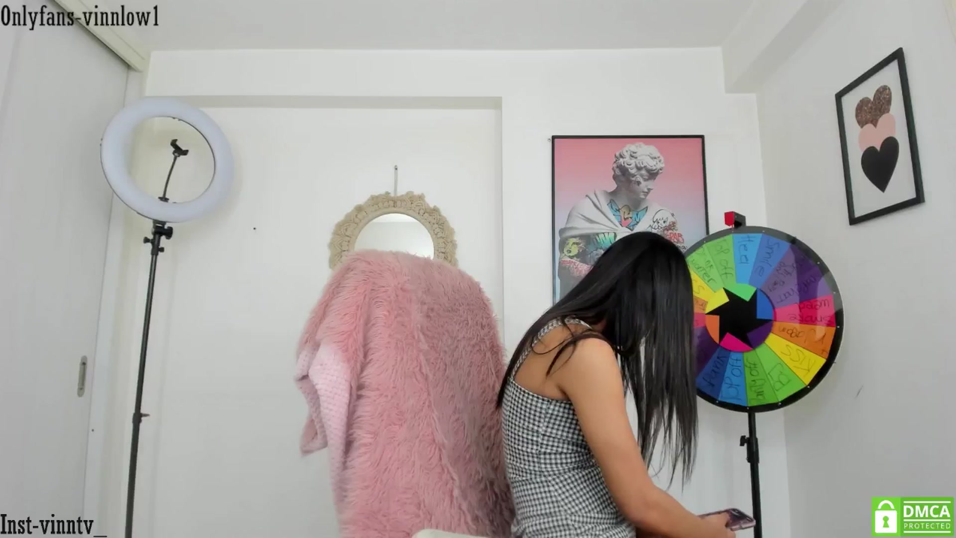 Gallery image thumbnail from Vinnlow's myfreecams stream on, 09/09/2024, 22:31 image 9 of 20