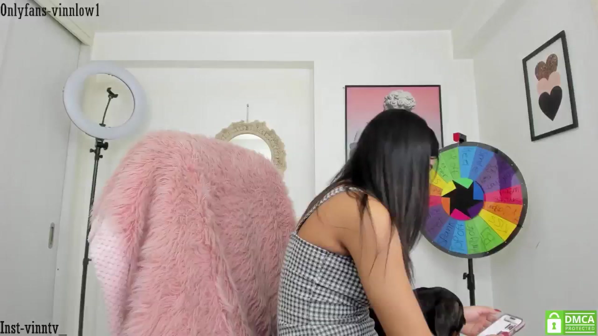 Gallery image thumbnail from Vinnlow's myfreecams stream on, 09/09/2024, 22:31 image 16 of 20