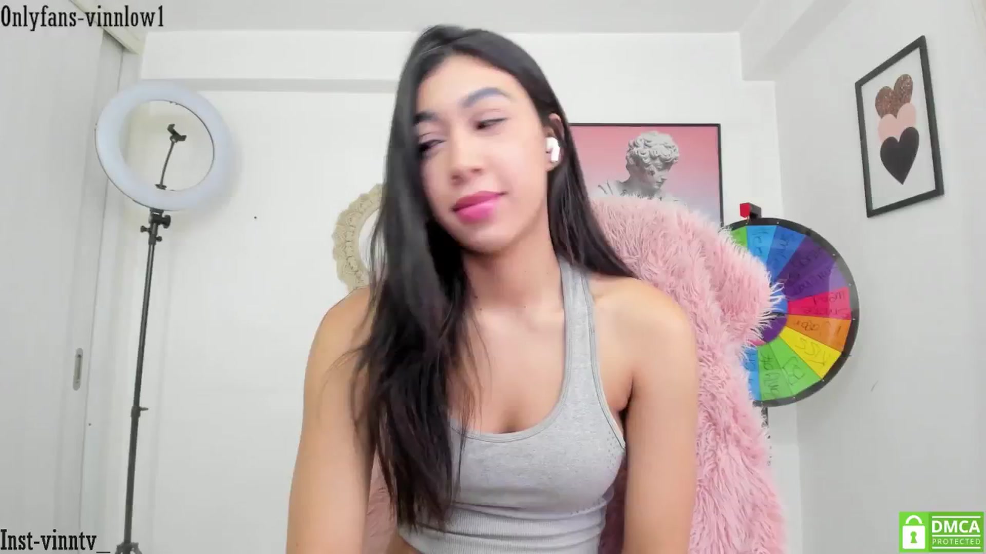 Gallery image thumbnail from Vinnlow's myfreecams stream on, 09/11/2024, 22:53 image 7 of 20