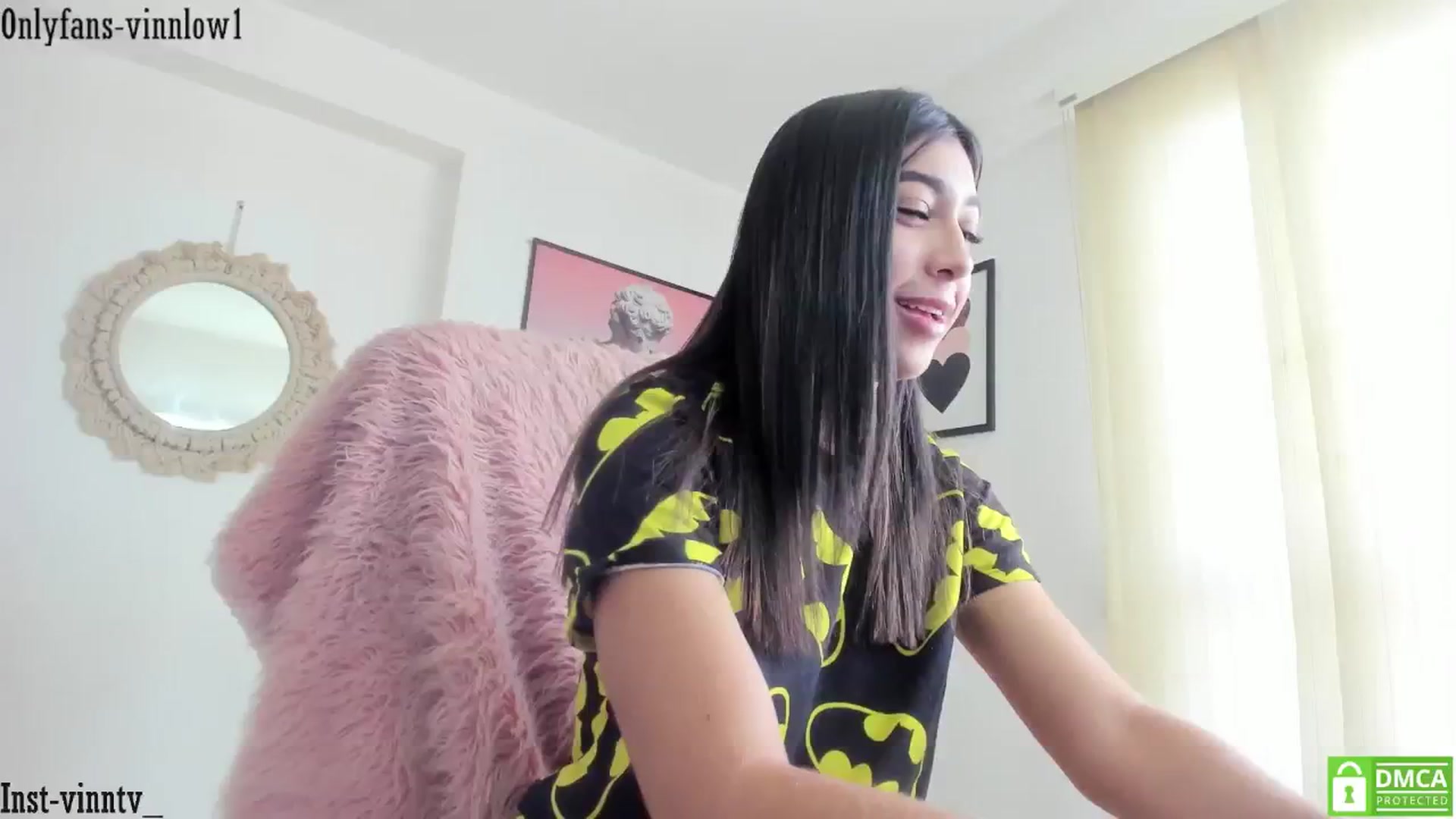 Gallery image thumbnail from Vinnlow's myfreecams stream on, 09/26/2024, 19:35 image 9 of 20