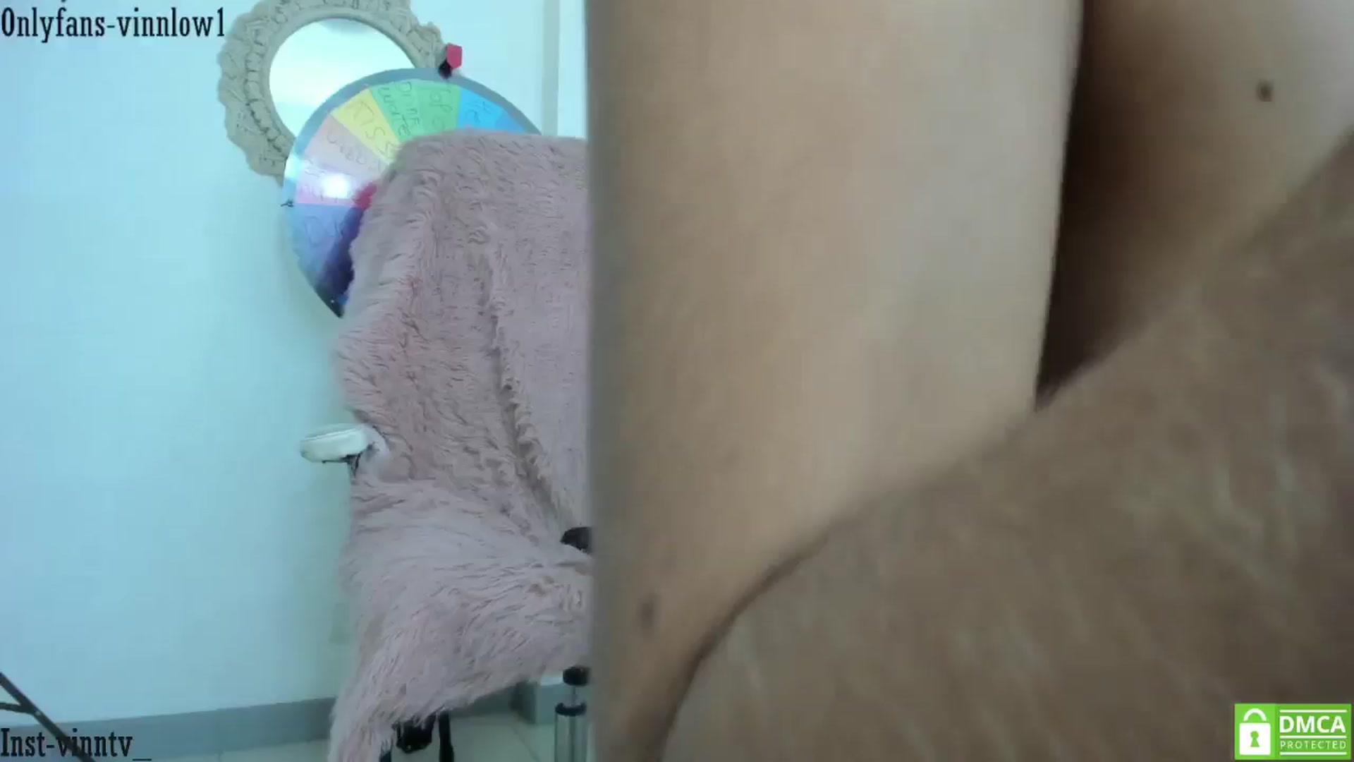 Gallery image thumbnail from Vinnlow's myfreecams stream on, 10/21/2024, 01:58 image 17 of 20