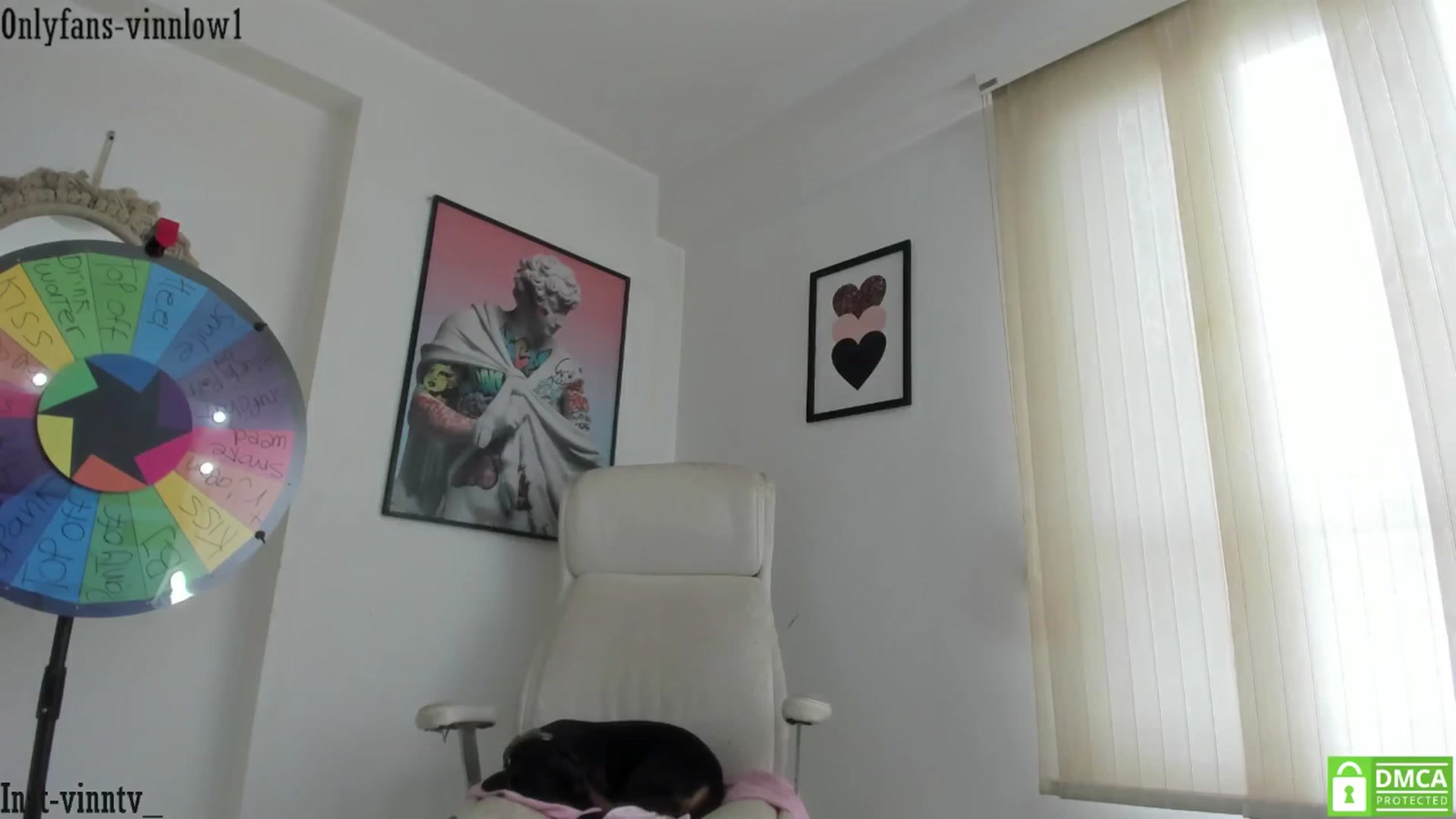 Gallery image thumbnail from Vinnlow's myfreecams stream on, 10/22/2024, 16:10 image 11 of 20
