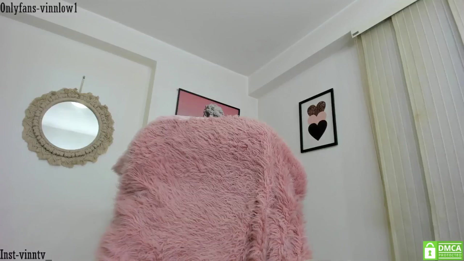 Gallery image thumbnail from Vinnlow's myfreecams stream on, 11/06/2024, 03:31 image 10 of 20