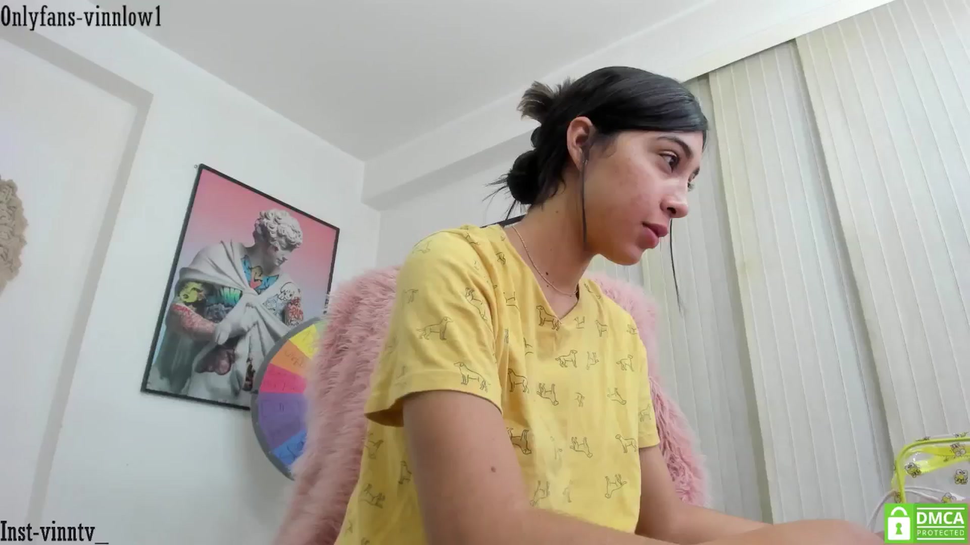 Gallery image thumbnail from Vinnlow's myfreecams stream on, 11/14/2024, 24:00 image 6 of 20