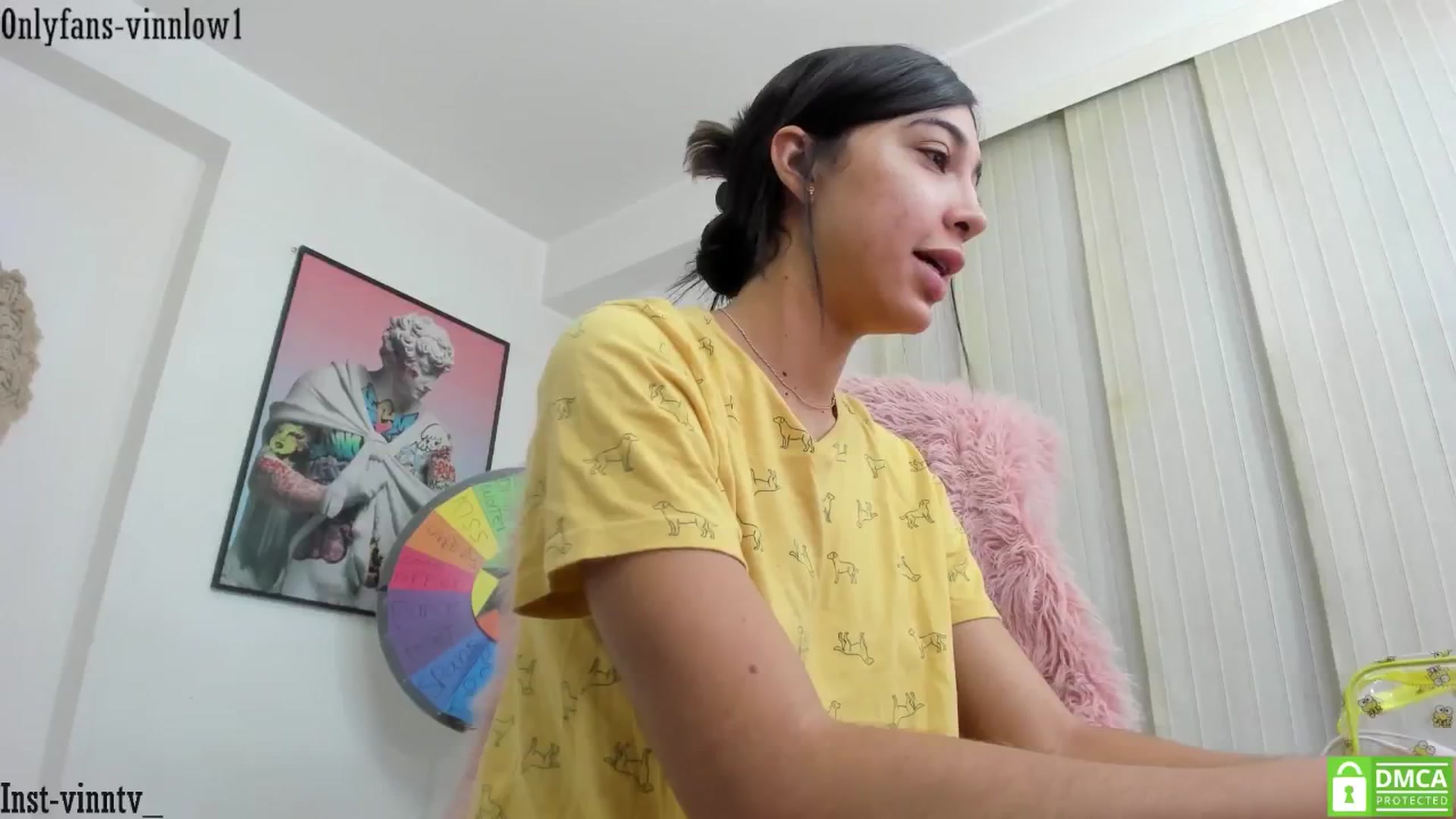 Gallery image thumbnail from Vinnlow's myfreecams stream on, 11/14/2024, 24:00 image 7 of 20