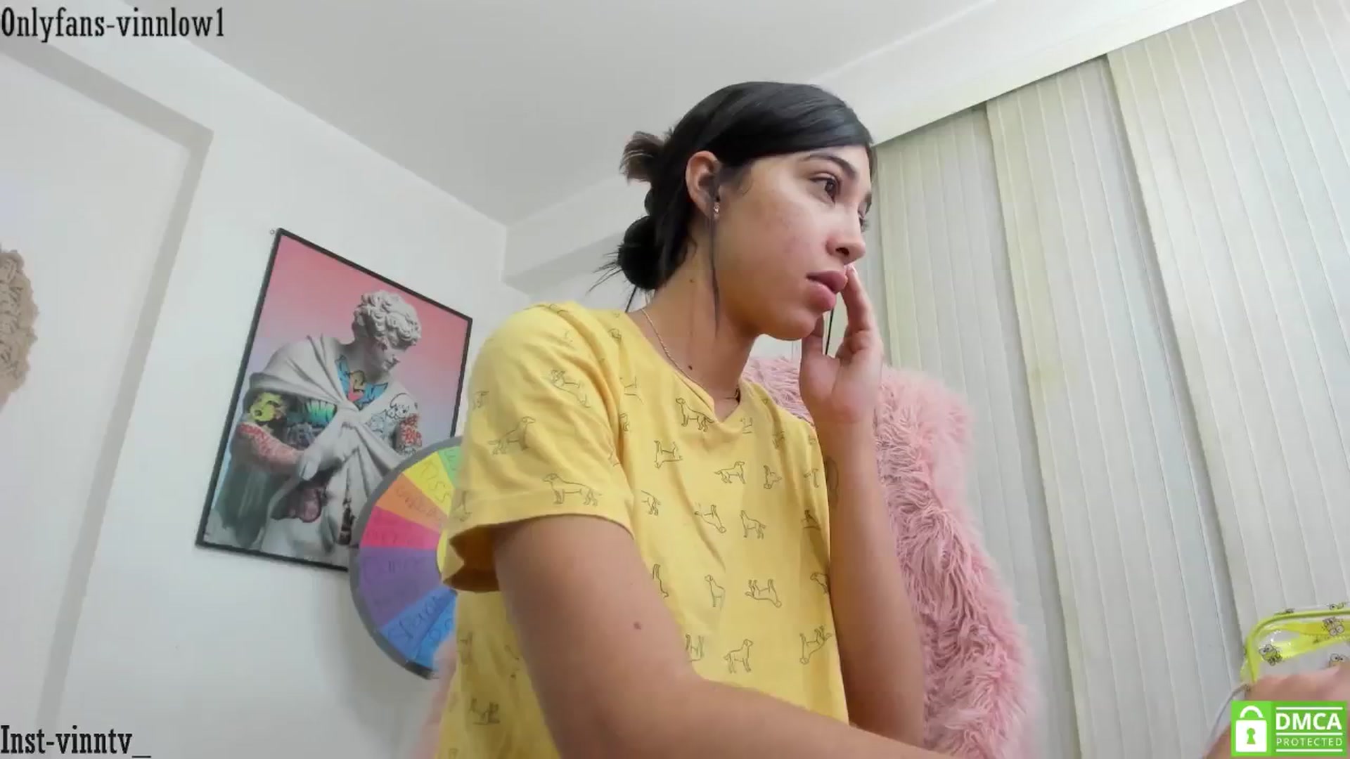 Gallery image thumbnail from Vinnlow's myfreecams stream on, 11/14/2024, 24:00 image 14 of 20