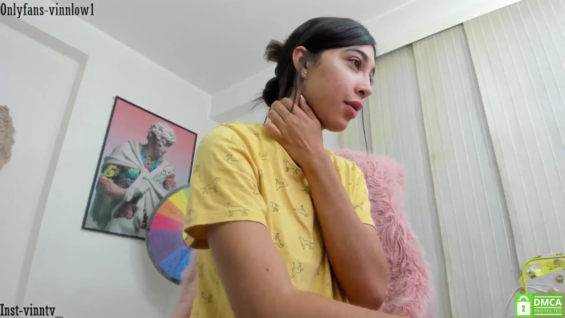 Gallery image thumbnail from Vinnlow's myfreecams stream on, 11/14/2024, 24:00 image 16 of 20
