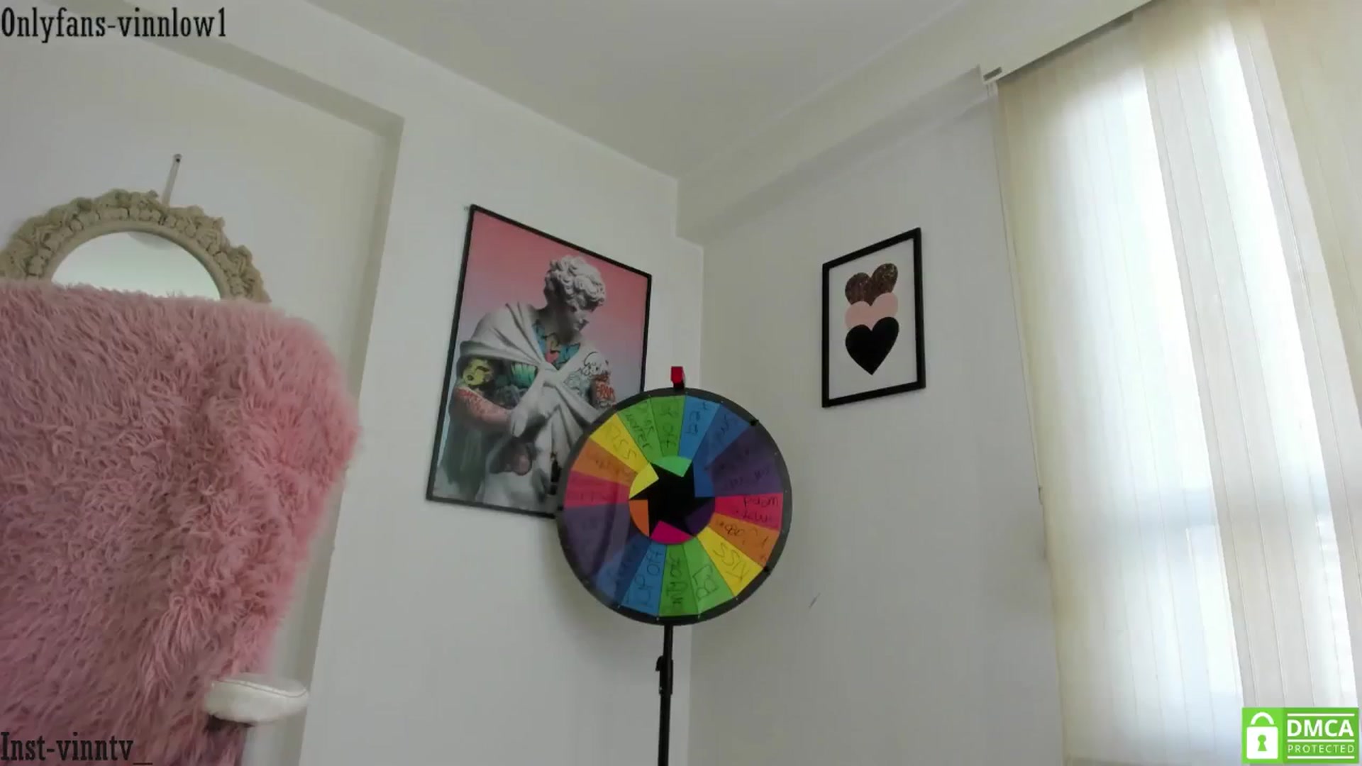 Gallery image thumbnail from Vinnlow's myfreecams stream on, 12/04/2024, 18:13 image 9 of 20