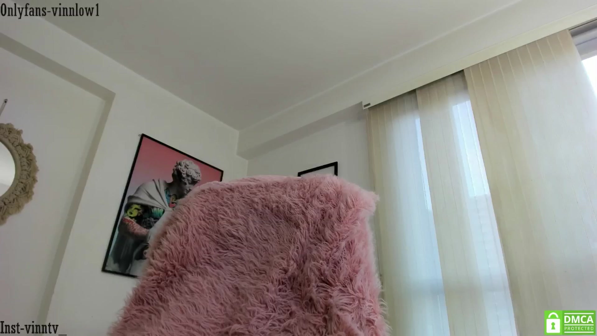 Gallery image thumbnail from Vinnlow's myfreecams stream on, 12/04/2024, 22:23 image 8 of 20
