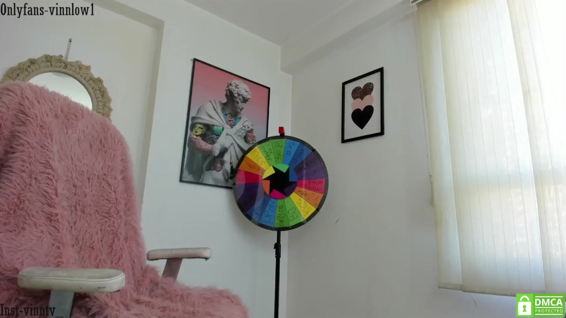 Gallery image thumbnail from Vinnlow's myfreecams stream on, 12/08/2024, 13:34 image 4 of 20