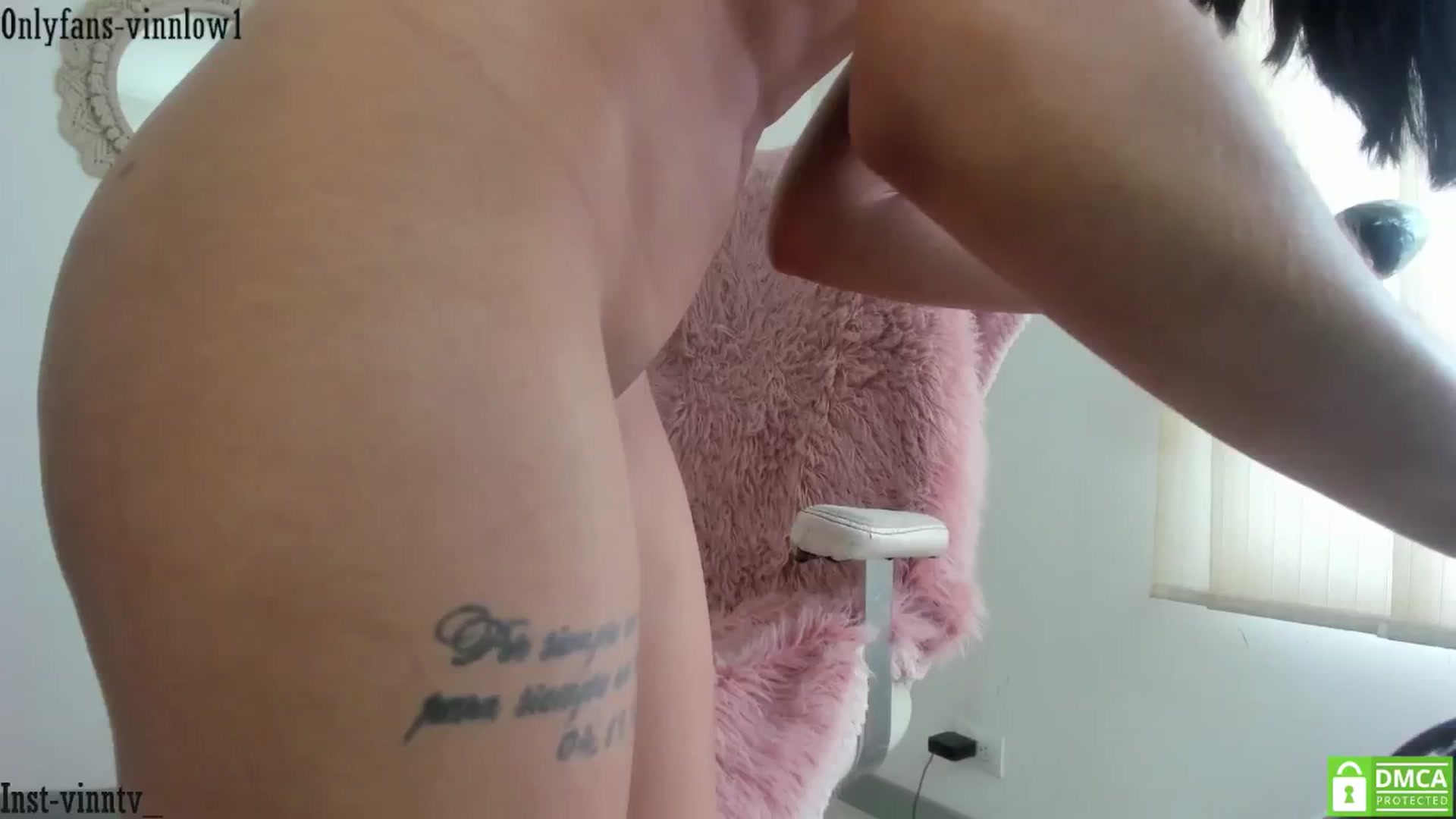 Gallery image thumbnail from Vinnlow's myfreecams stream on, 01/01/2025, 14:28 image 7 of 20