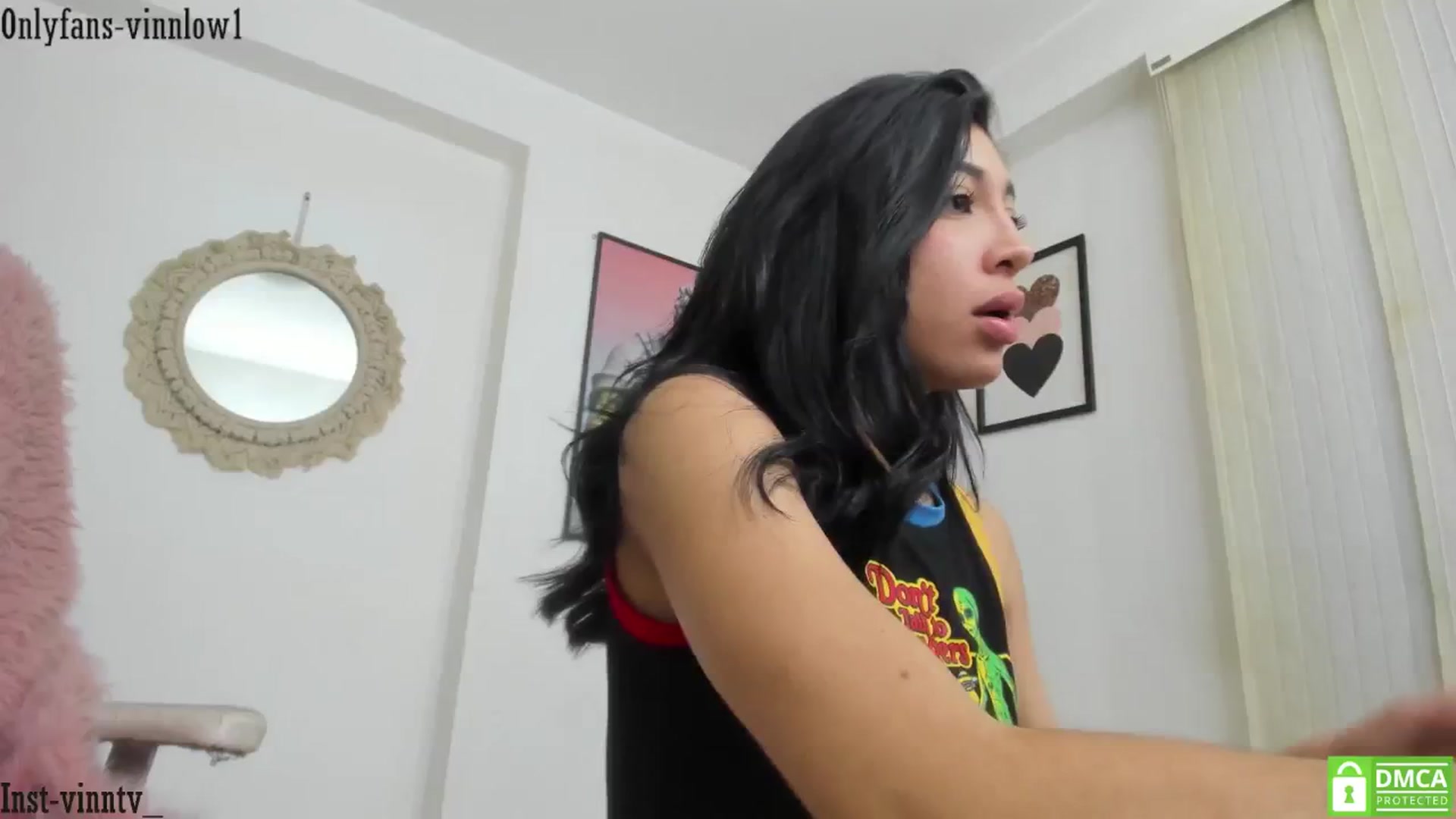 Gallery image thumbnail from Vinnlow's myfreecams stream on, 01/02/2025, 06:51 image 16 of 20